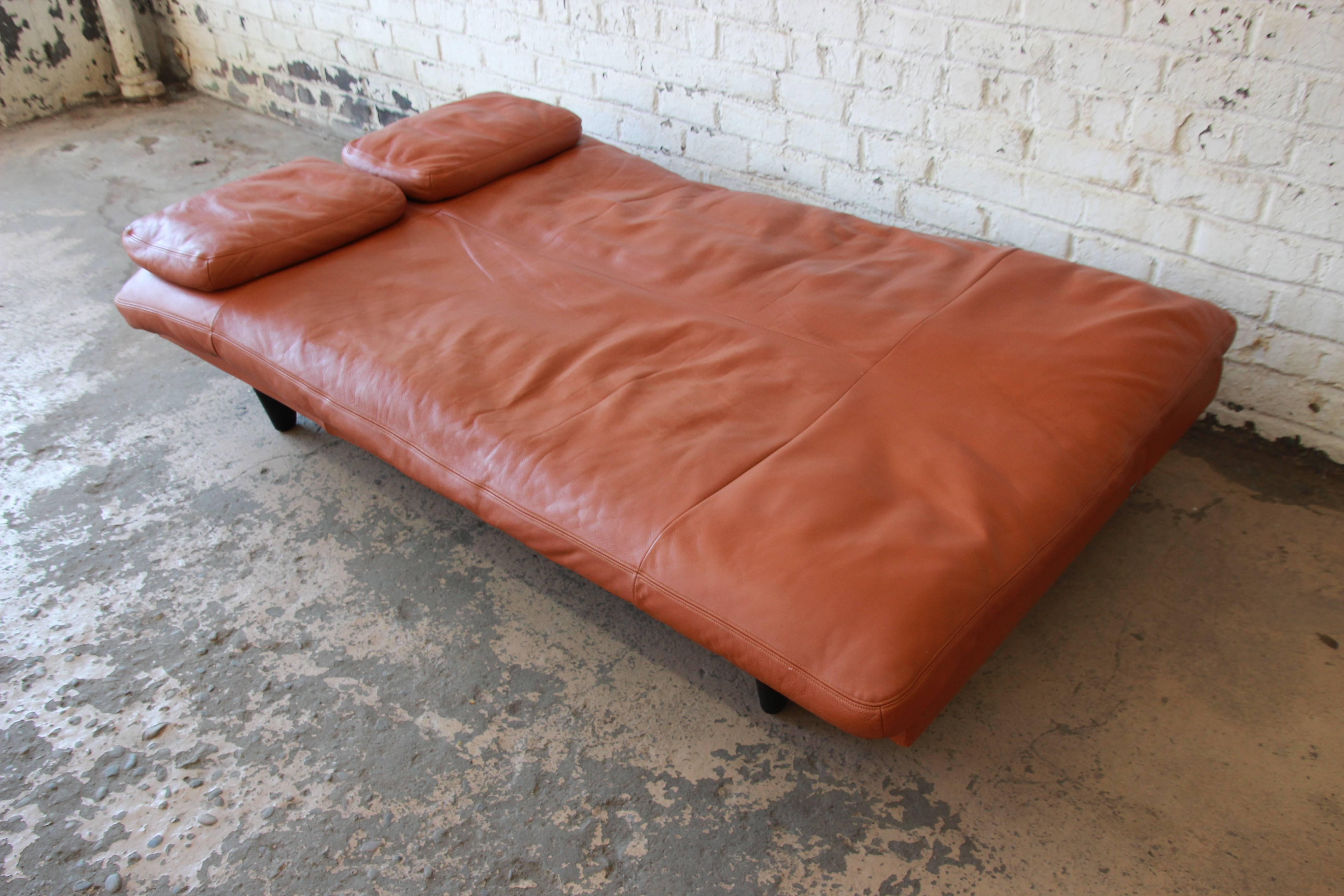 De Sede DS 169 Convertible Daybed Sofa by Ernst Ambühler In Excellent Condition In South Bend, IN