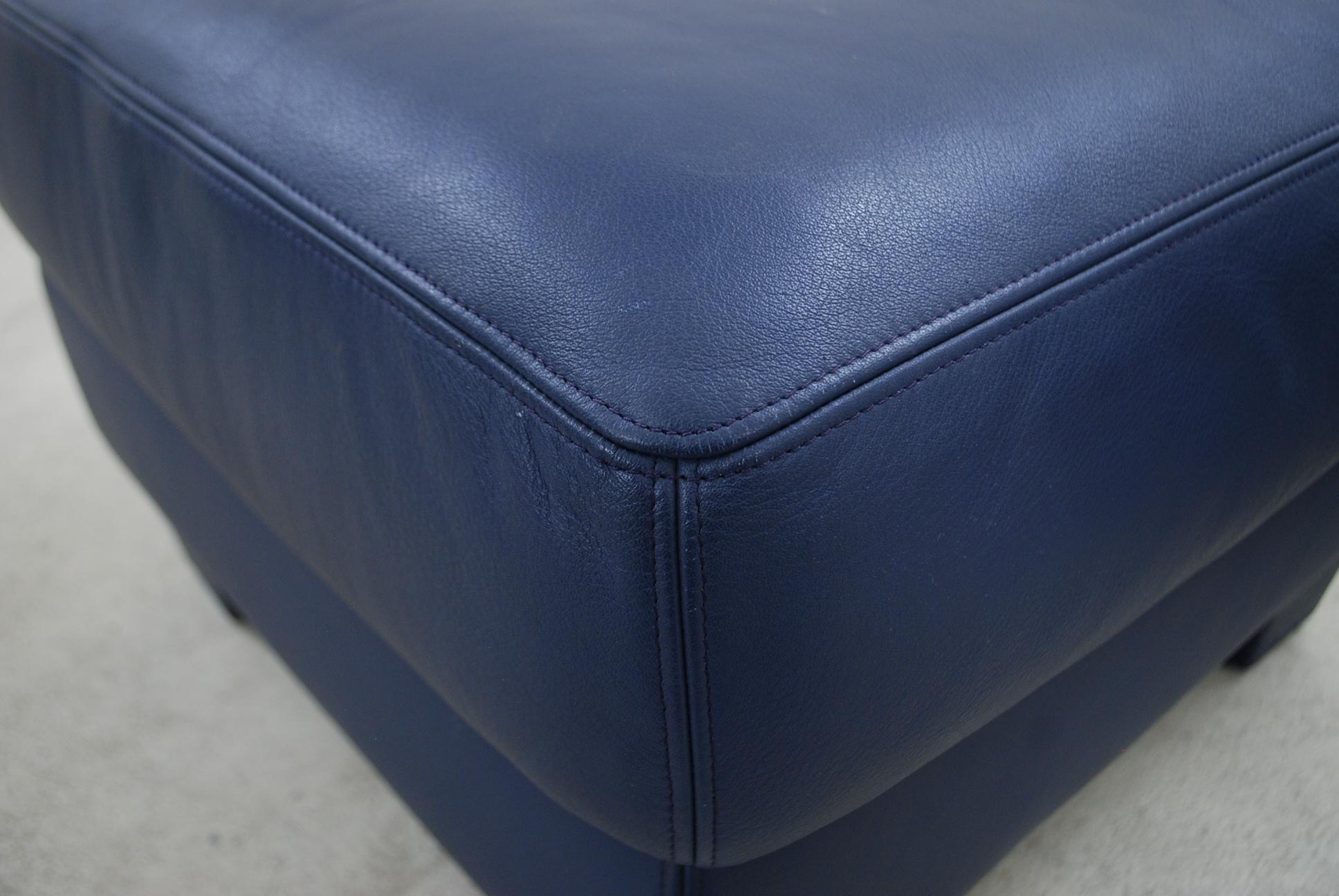 Late 20th Century De Sede DS 17 Blue Leather Ottoman or Pouf For Sale