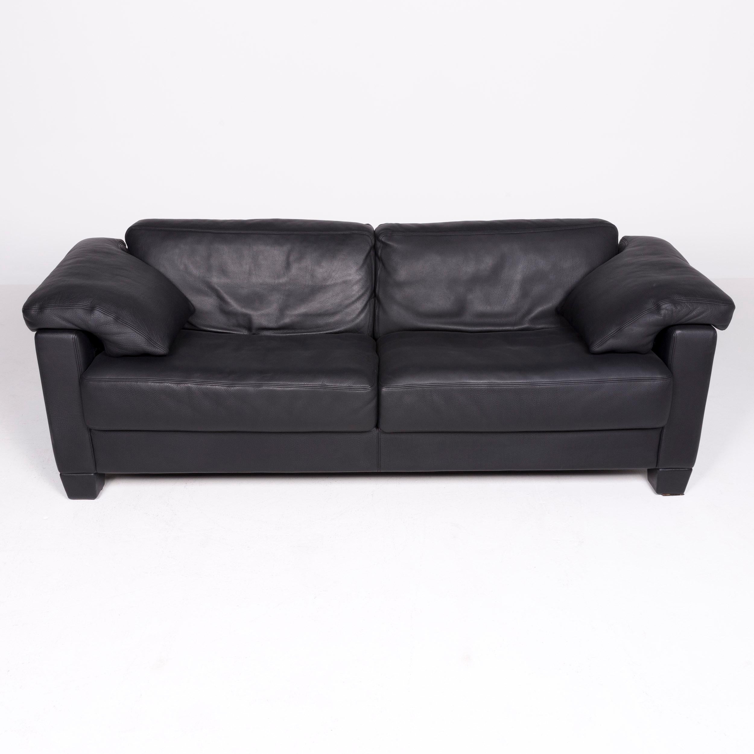 Contemporary De Sede DS 17 Designer Leather Sofa Black Genuine Leather Two-Seat Couch For Sale