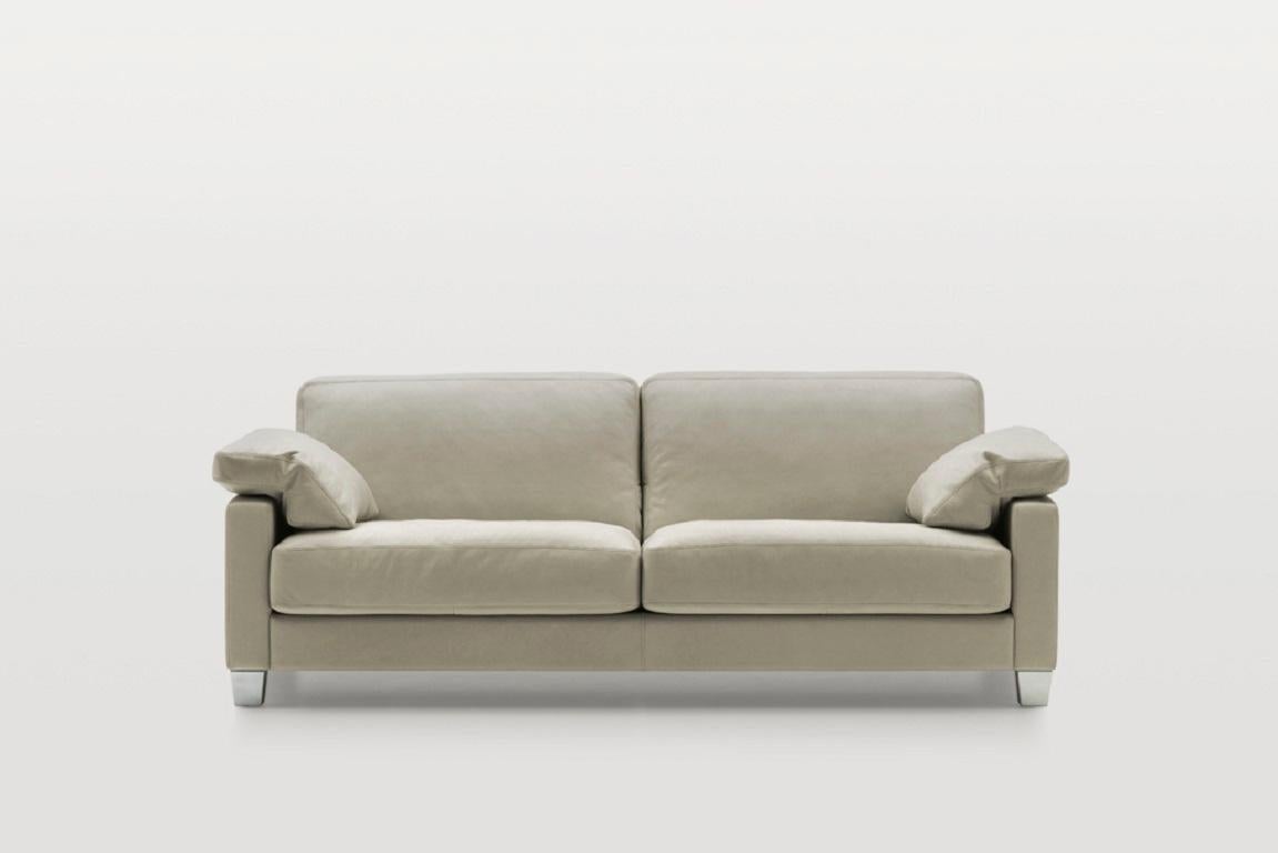 Die raffinierte Polsterung unterstreicht die nonchalant charmanten Formen - hier ist Sofa-Programm! Dieses Sofa ist ein wahrer Meister des Sitzkomforts. Sinken Sie bequem und erholsam in die weiche DS-17 und folgen Sie Ihren Träumen - ganz im Sinne