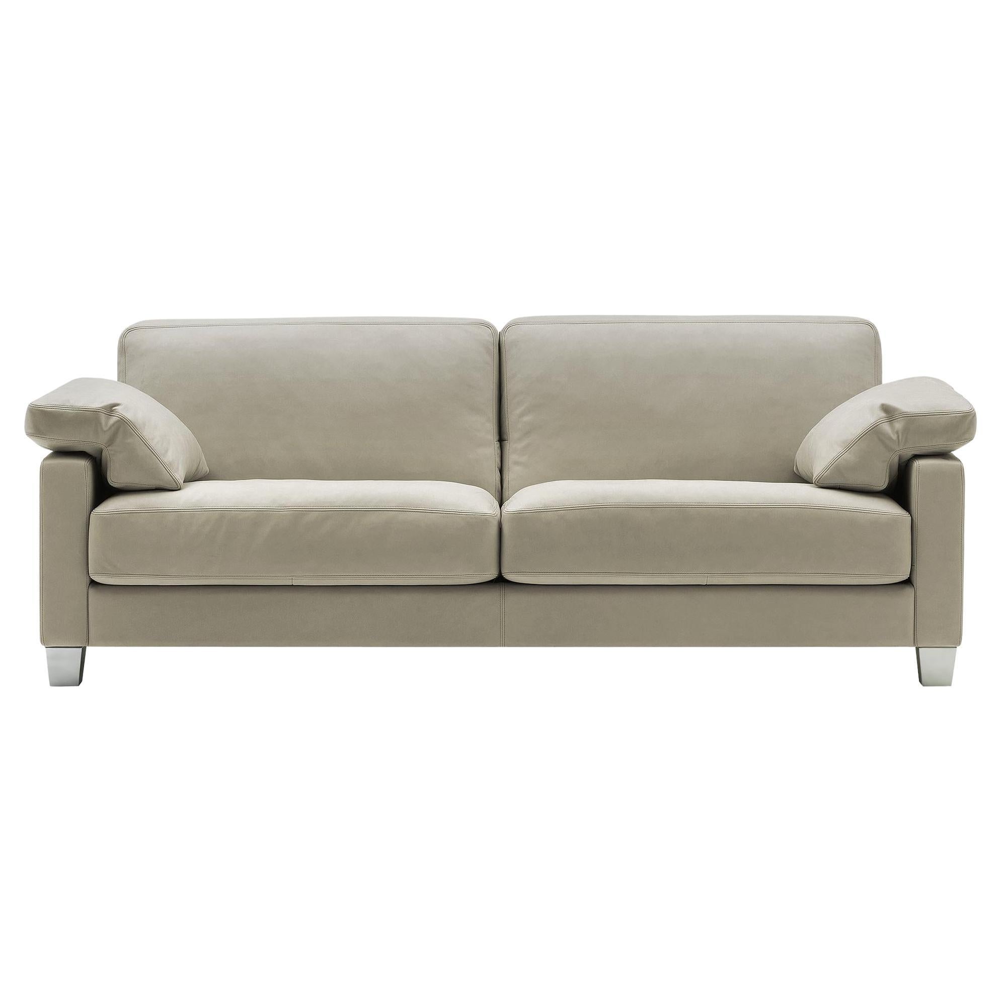 De Sede DS-17 Three-Seat Sofa in Beige Upholstery by Antonella Scarpitta For Sale