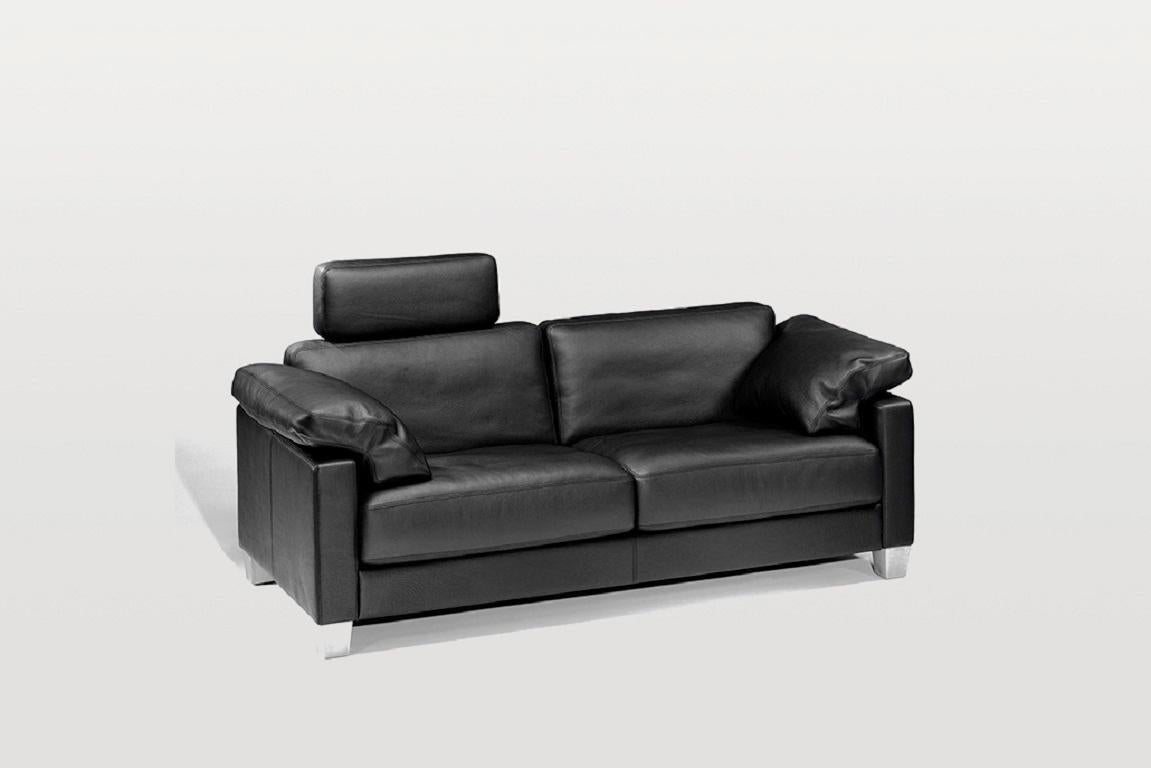 Modern De Sede DS-17 Two-Seat Sofa in Black Upholstery by Antonella Scarpitta For Sale