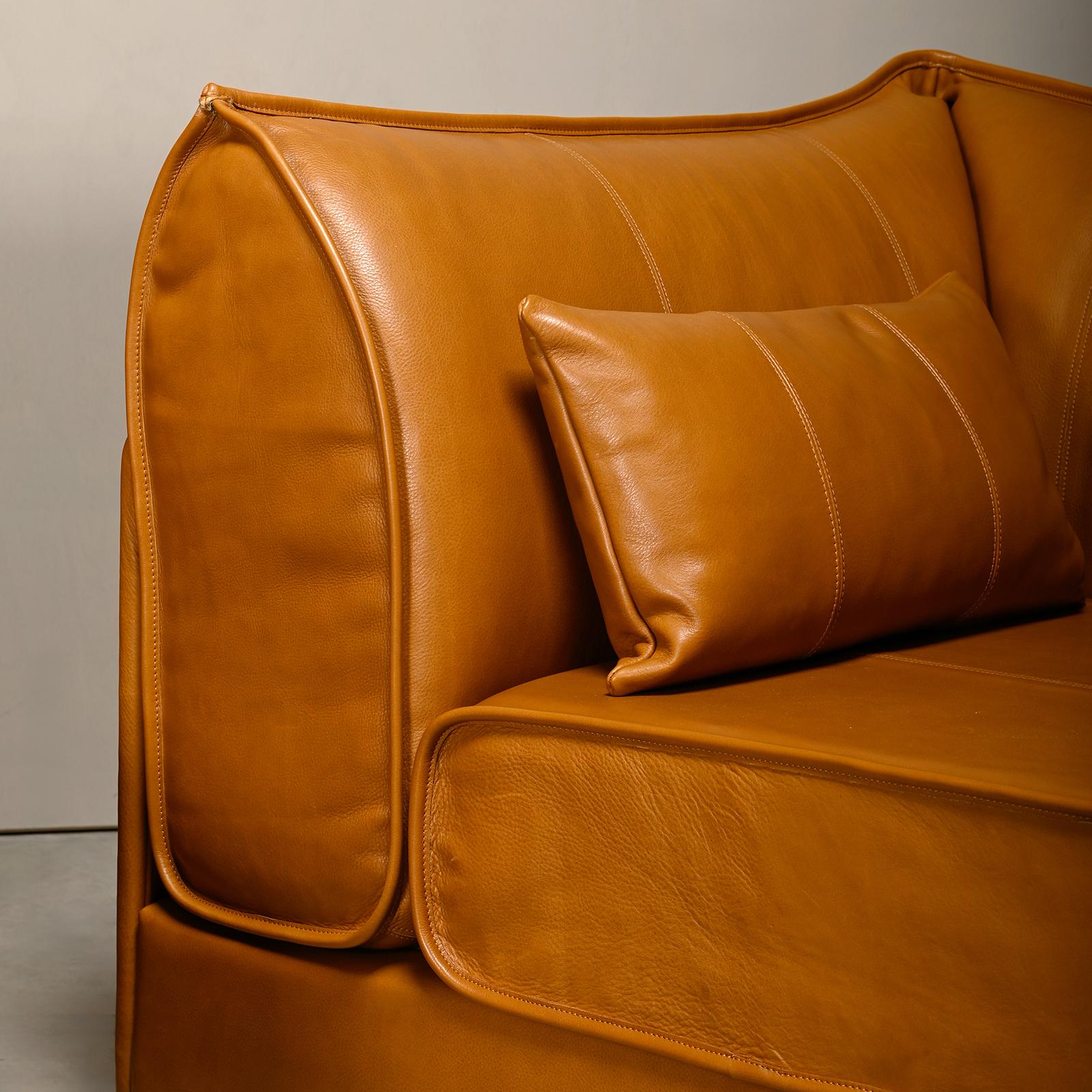 De Sede DS-19 model 'Pagoda' modular Sofa in Cognac Leather For Sale 13