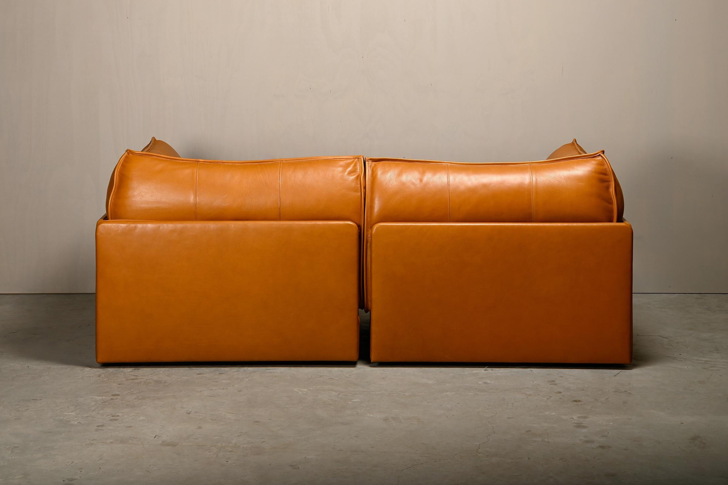De Sede DS-19 model 'Pagoda' modular Sofa in Cognac Leather For Sale 1