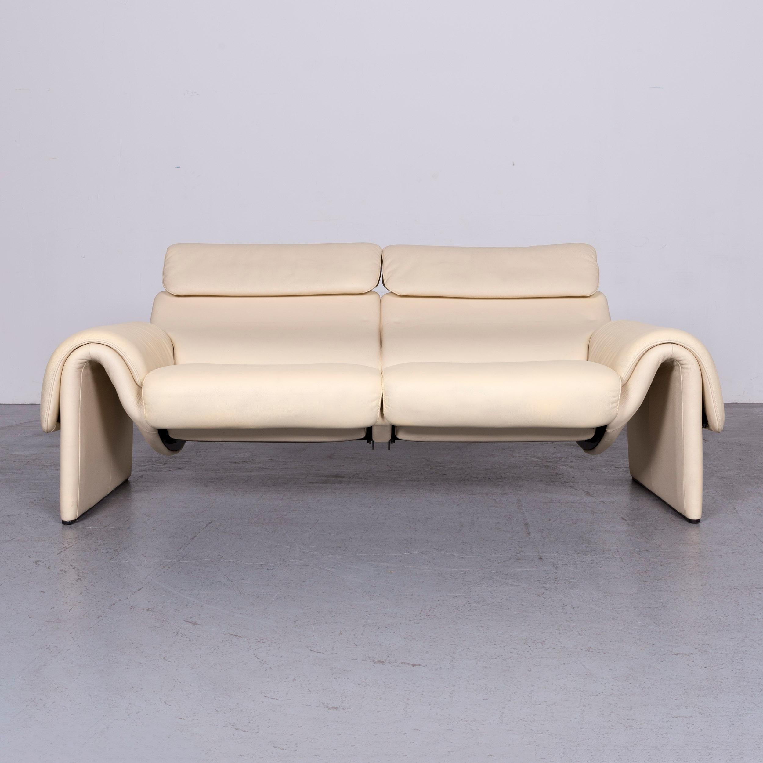 Swiss De Sede DS 2000 Designer Sofa Crème Leather Relax Function Couch