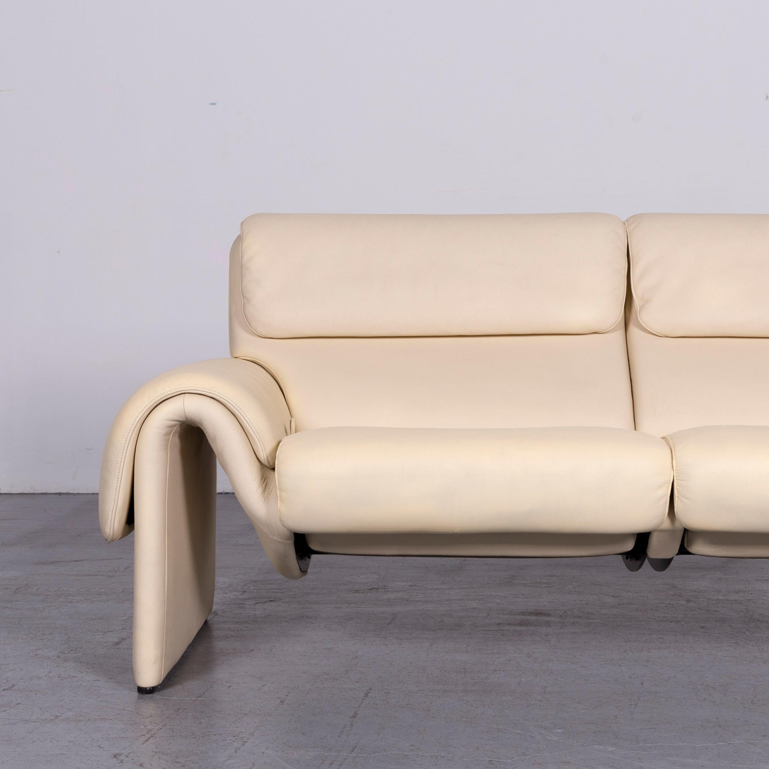 Contemporary De Sede DS 2000 Designer Sofa Crème Leather Relax Function Couch