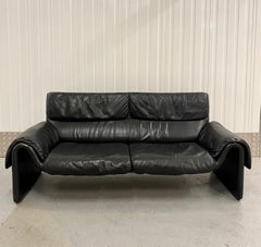 De Sede DS-2011 Black Sofa, Switzerland, circa 1980s