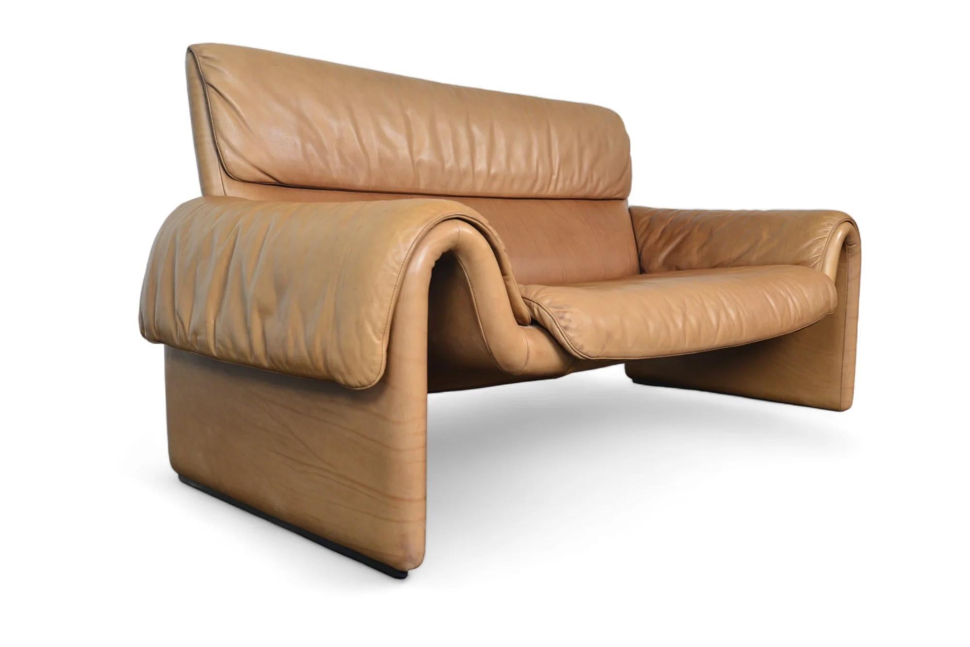 20th Century De Sede Ds-2011 Loveseat In Caramel Leather For Sale