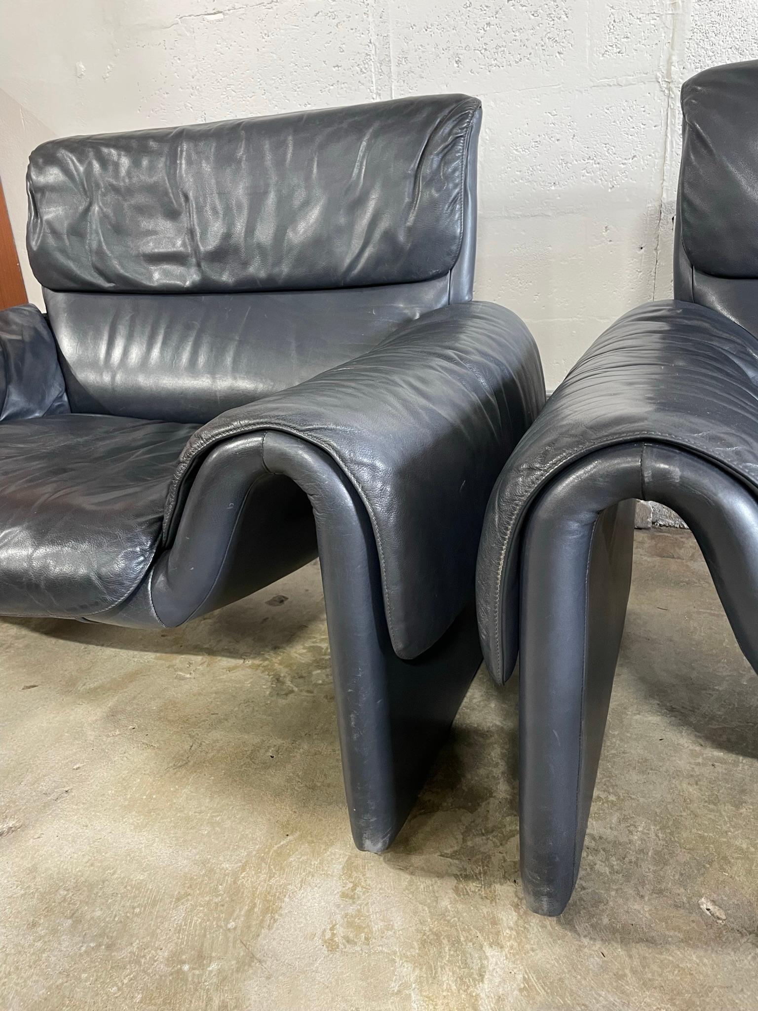 De Sede DS 2011 Pair Lounge Chairs in Dark Blue Leather 3