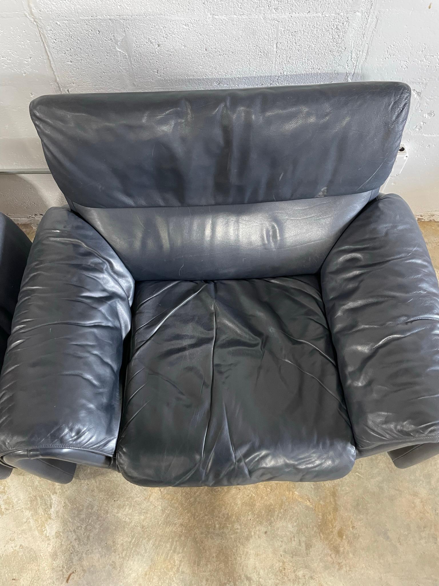 De Sede DS 2011 paire de chaises longues en cuir bleu foncé 6