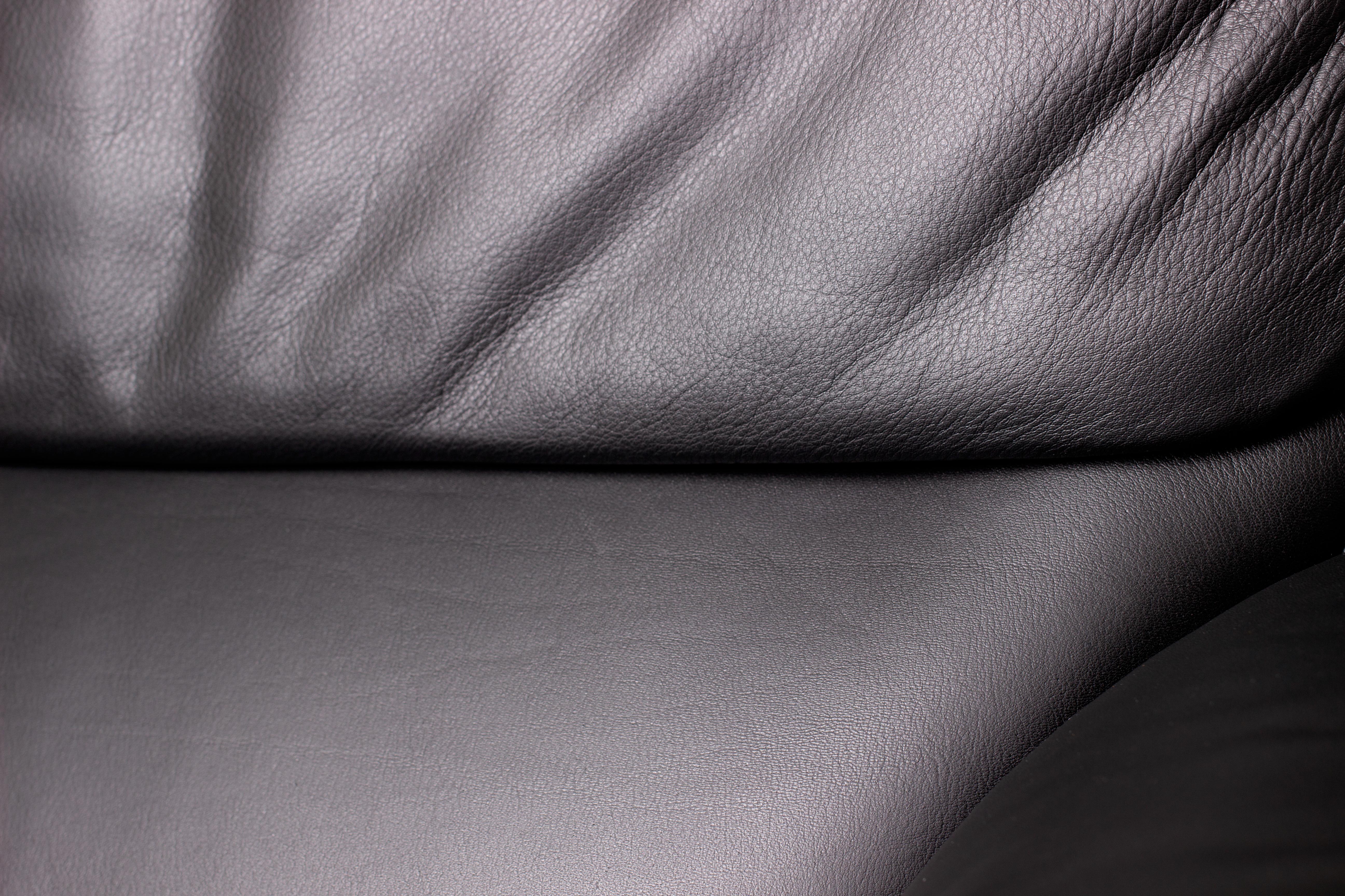 De Sede DS-2011 Zweisitziges Sofa aus schwarzem Anilinleder 2