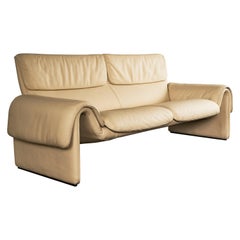 De Sede DS-2011 Zweisitzer-Sofa aus cremefarbenem Leder