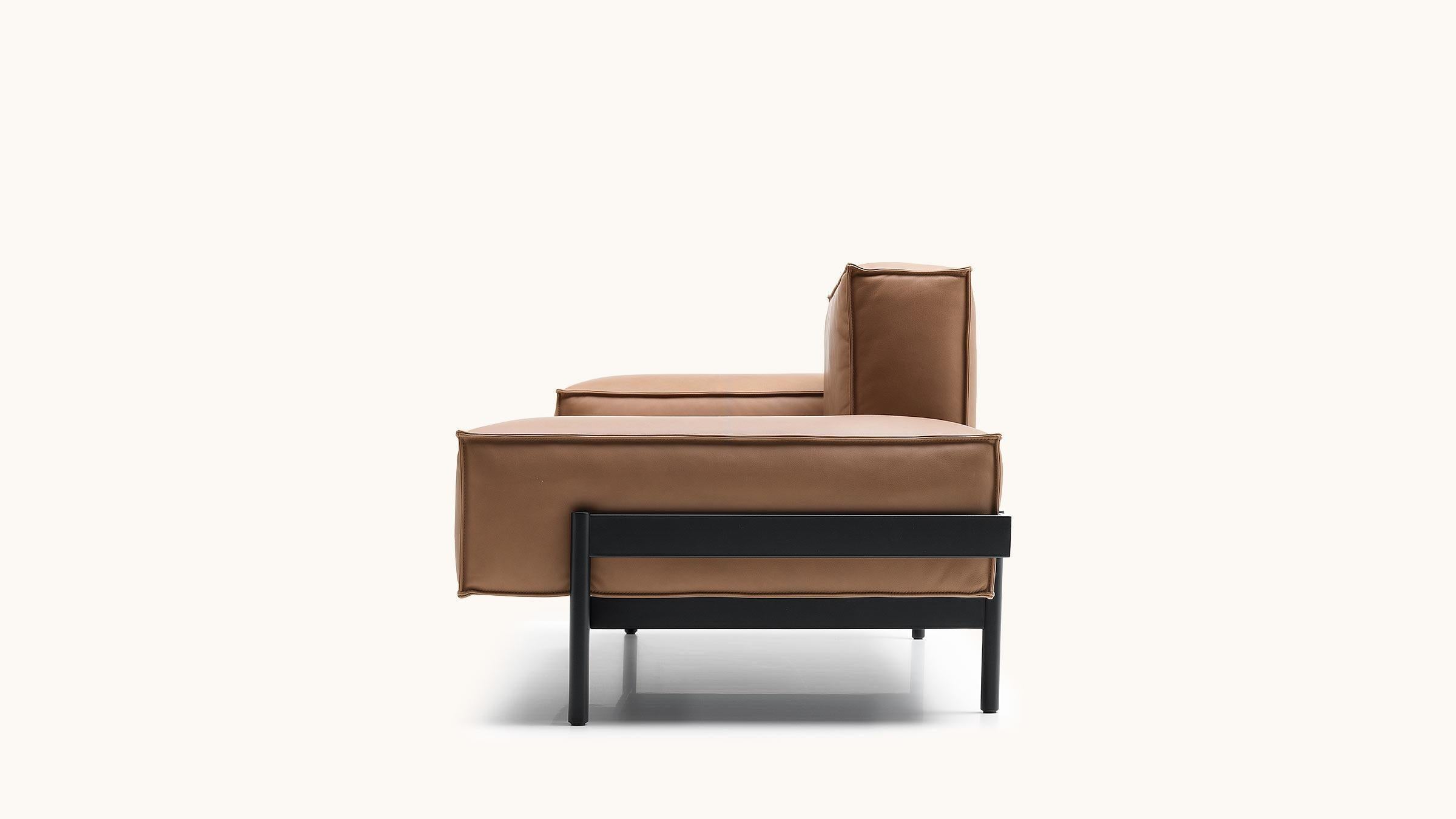 De Sede DS-21/102A Sofa mit Polsterung in Nougat von Stephan Hürlemann (Moderne) im Angebot