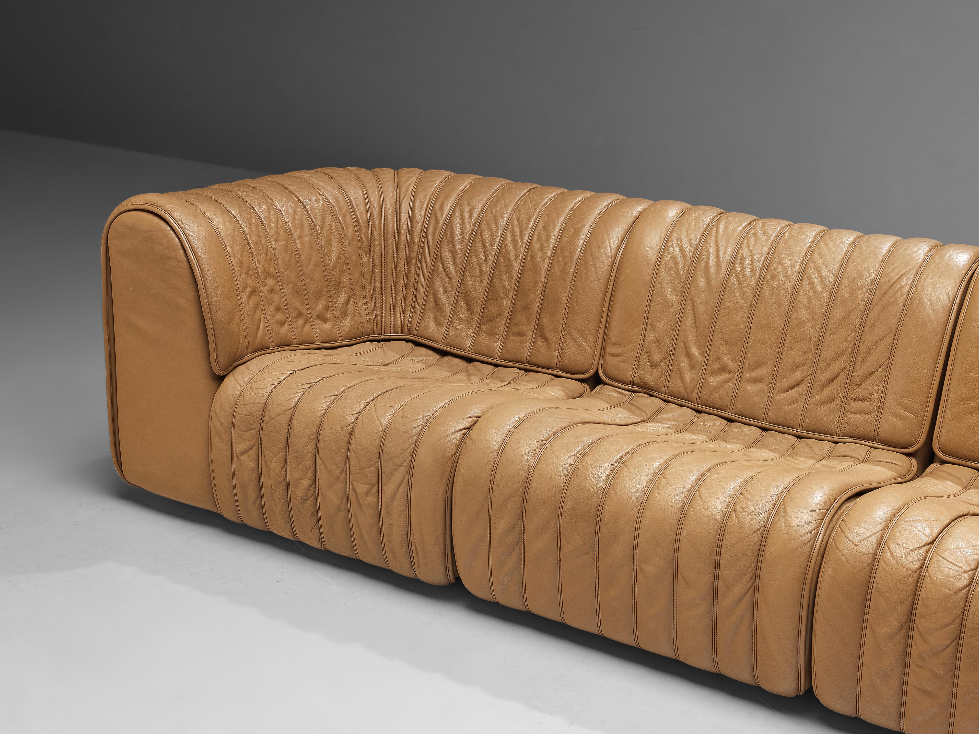 De Sede ‘DS-22’ Modular Sofa in Caramel Leather 4