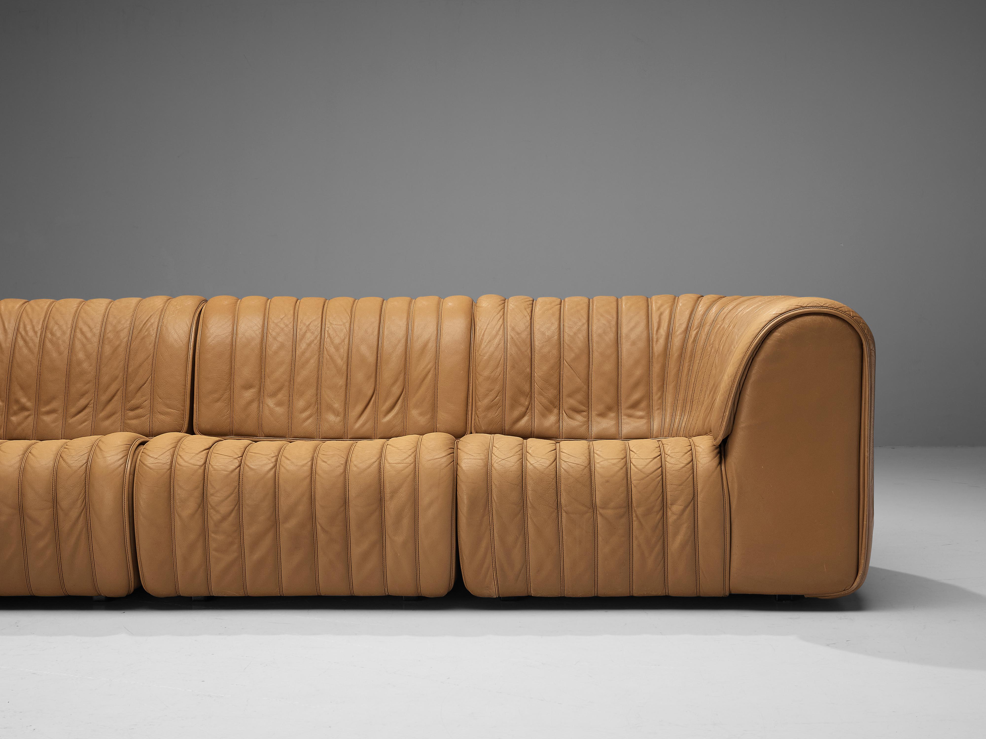 De Sede ‘DS-22’ Modular Sofa in Caramel Leather 5