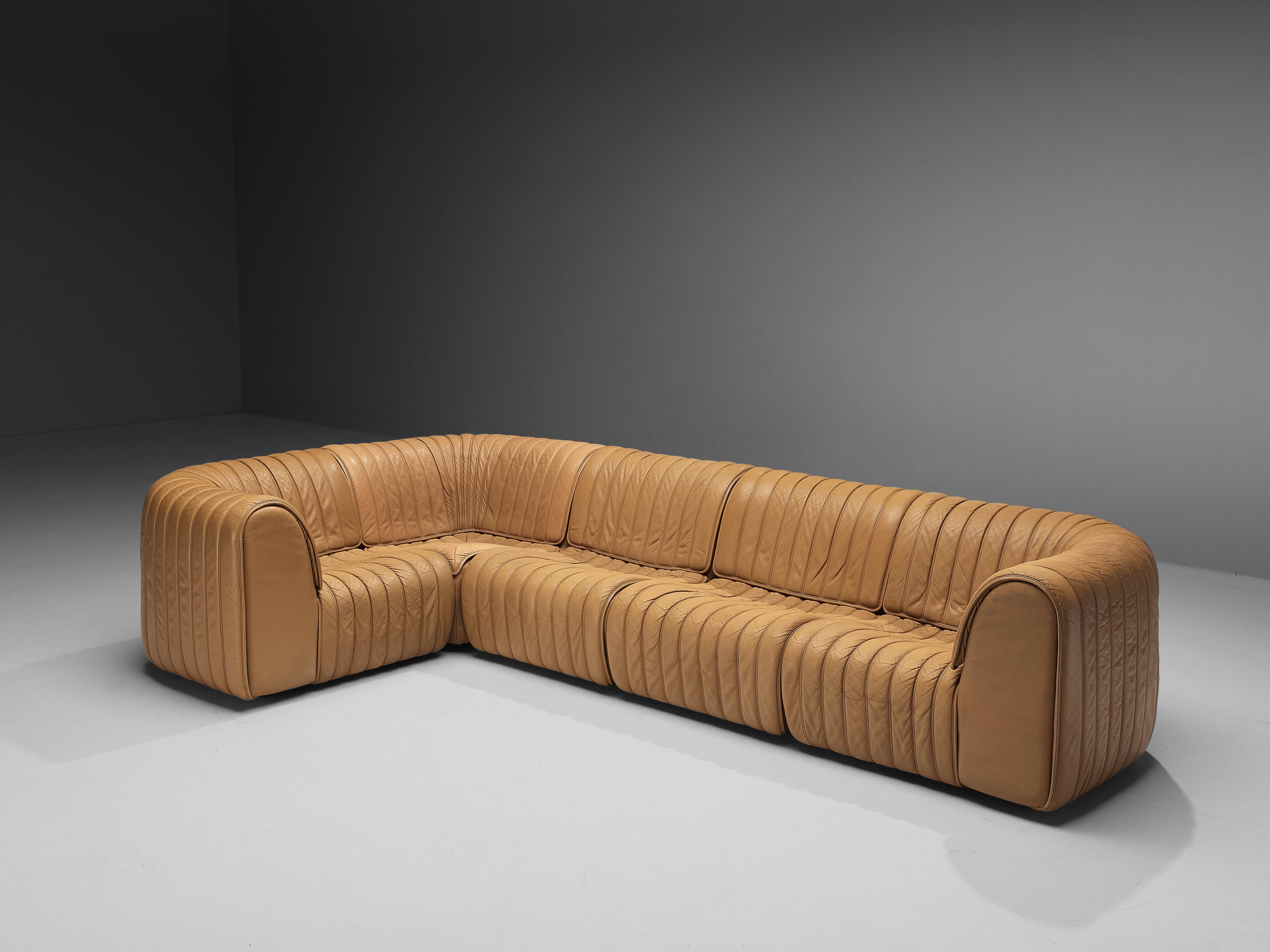 De Sede ‘DS-22’ Modular Sofa in Caramel Leather 6