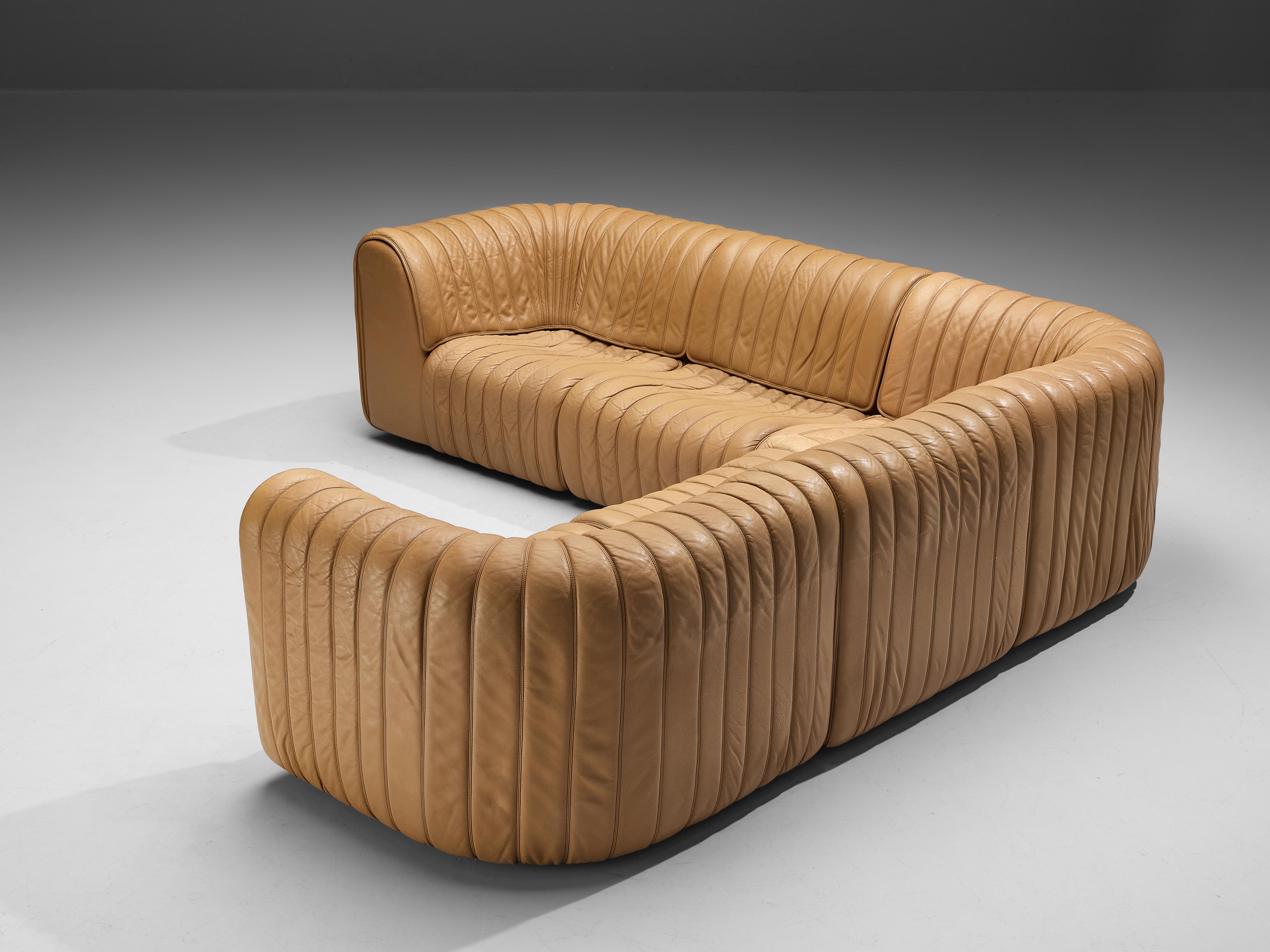 Mid-Century Modern De Sede ‘DS-22’ Modular Sofa in Caramel Leather