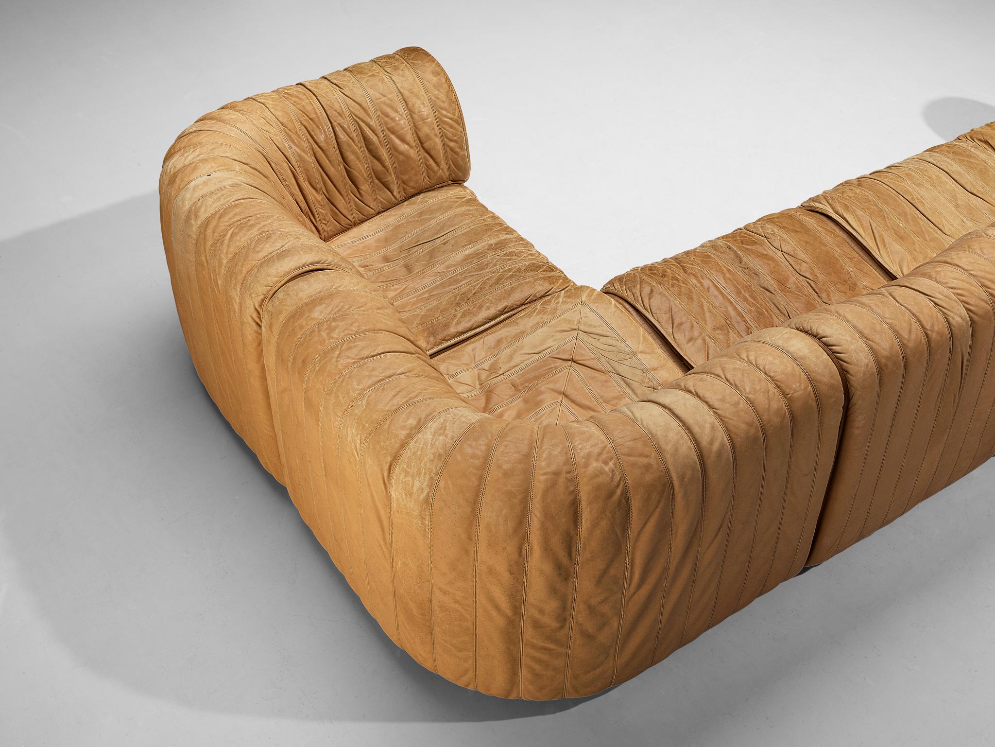 De Sede 'DS-22' Modulares Sofa aus karamellfarbenem Leder  (Ende des 20. Jahrhunderts) im Angebot