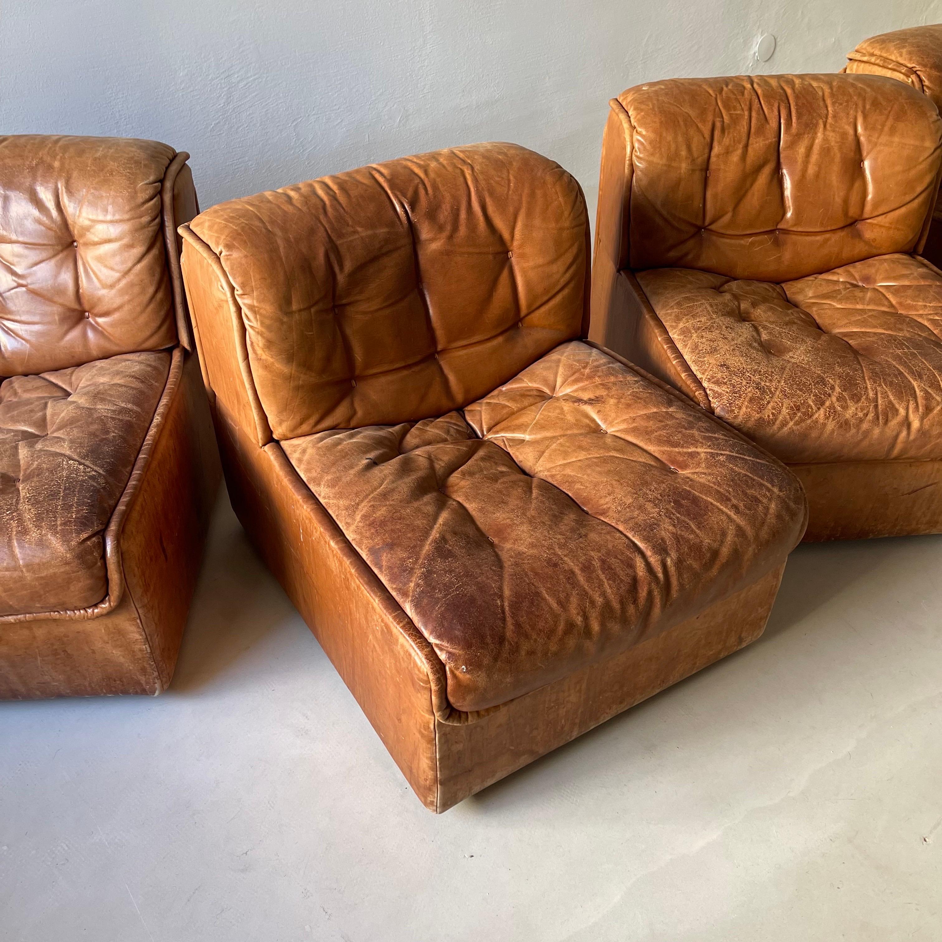 De Sede ‘DS-22’ Modular Sofa in Cognac Leather In Good Condition In Vienna, AT