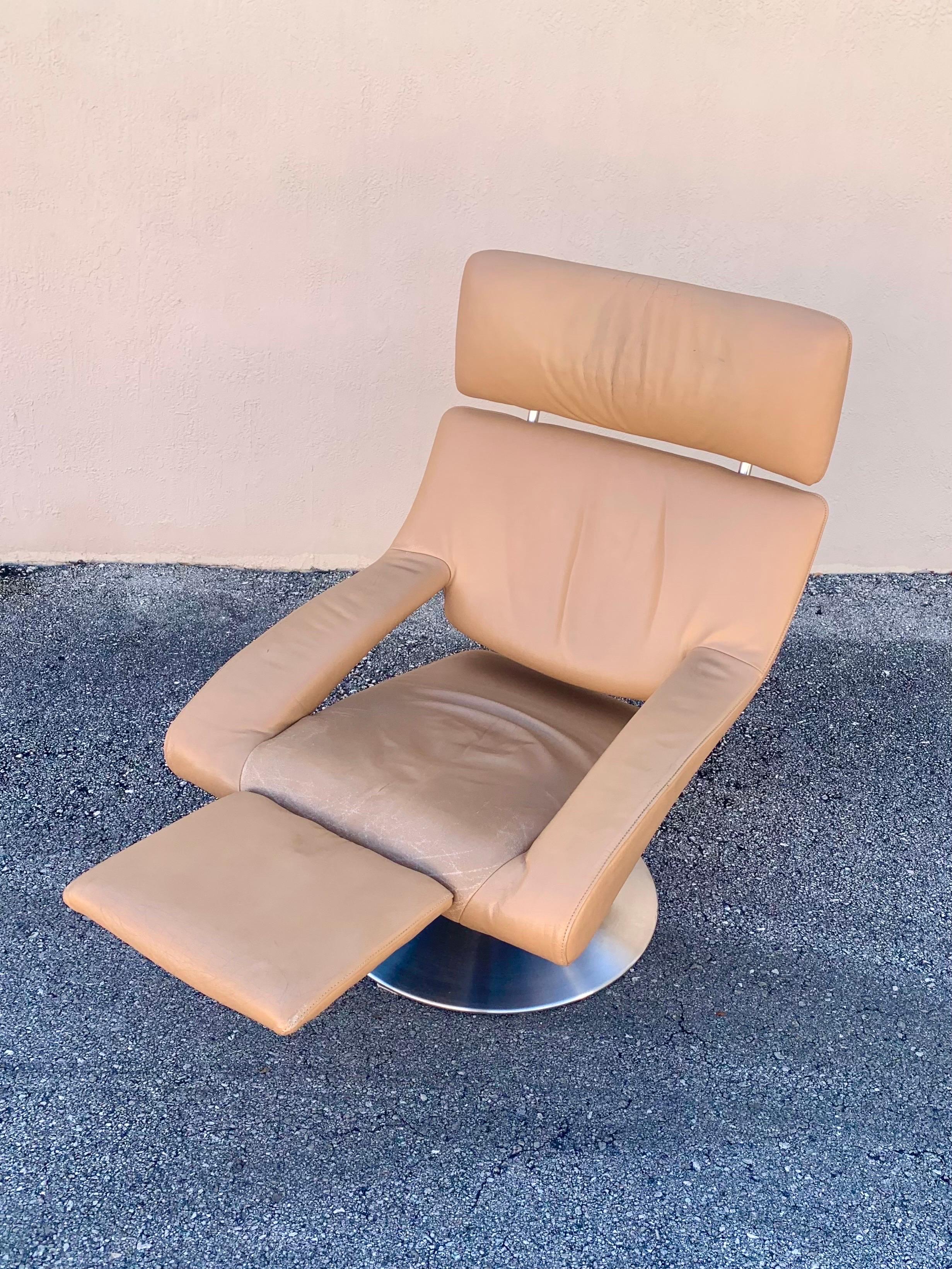 Swiss De Sede DS-255 Armchair in Leather Upholstery For Sale