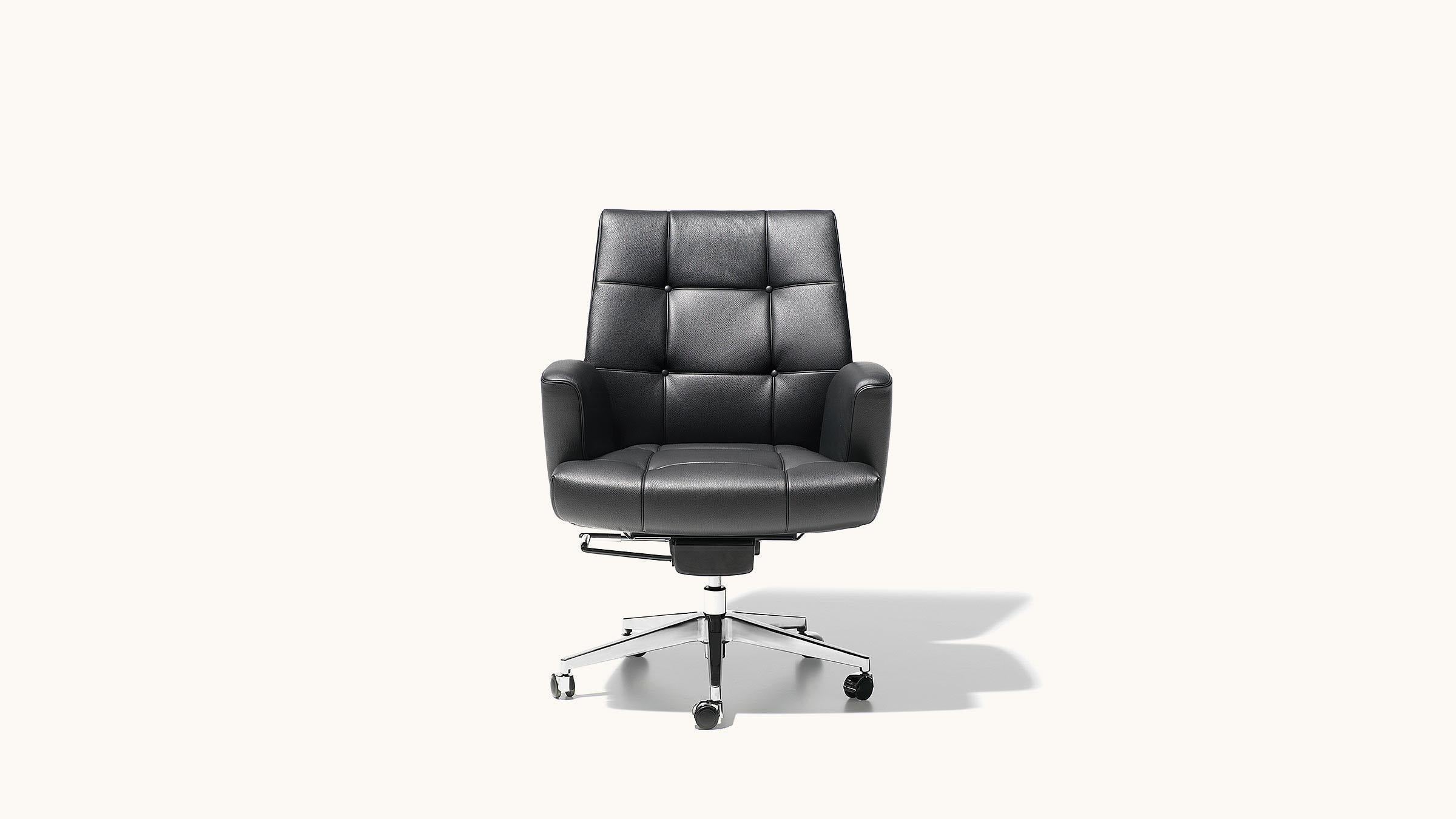 Swiss De Sede DS-257/01 Executive Armchair in Black Upholstery by De Sede Design Team For Sale