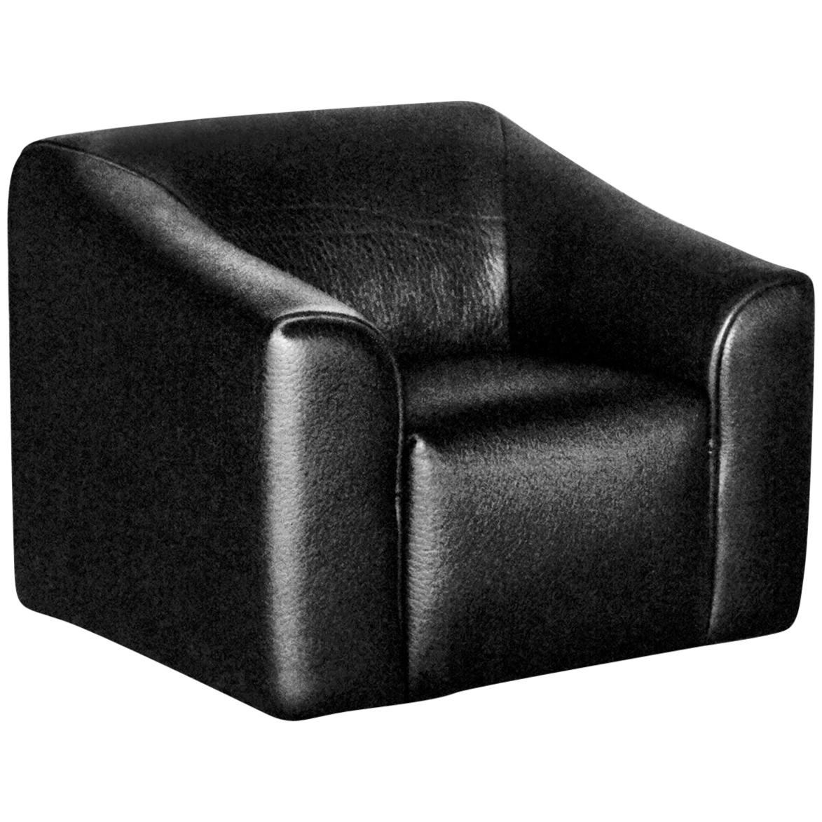 De Sede DS-2847 Armchair in Shiny Upholstery by De Sede Design Team For Sale