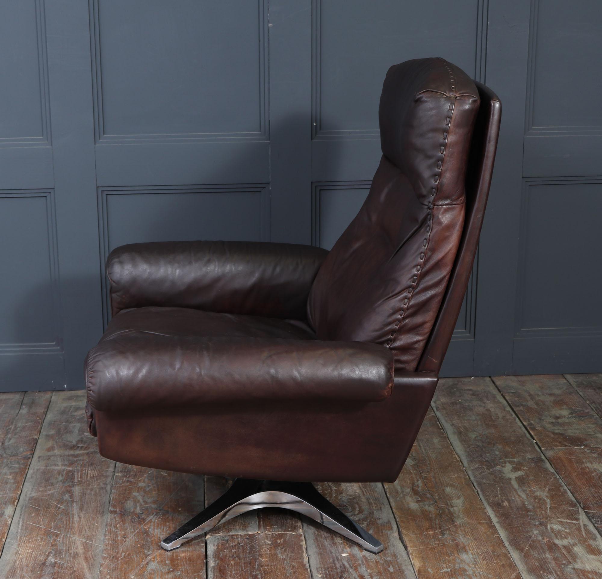 De Sede DS-31 Armchair and Footstool in Leather, Switzerland, c.1970s en venta 4