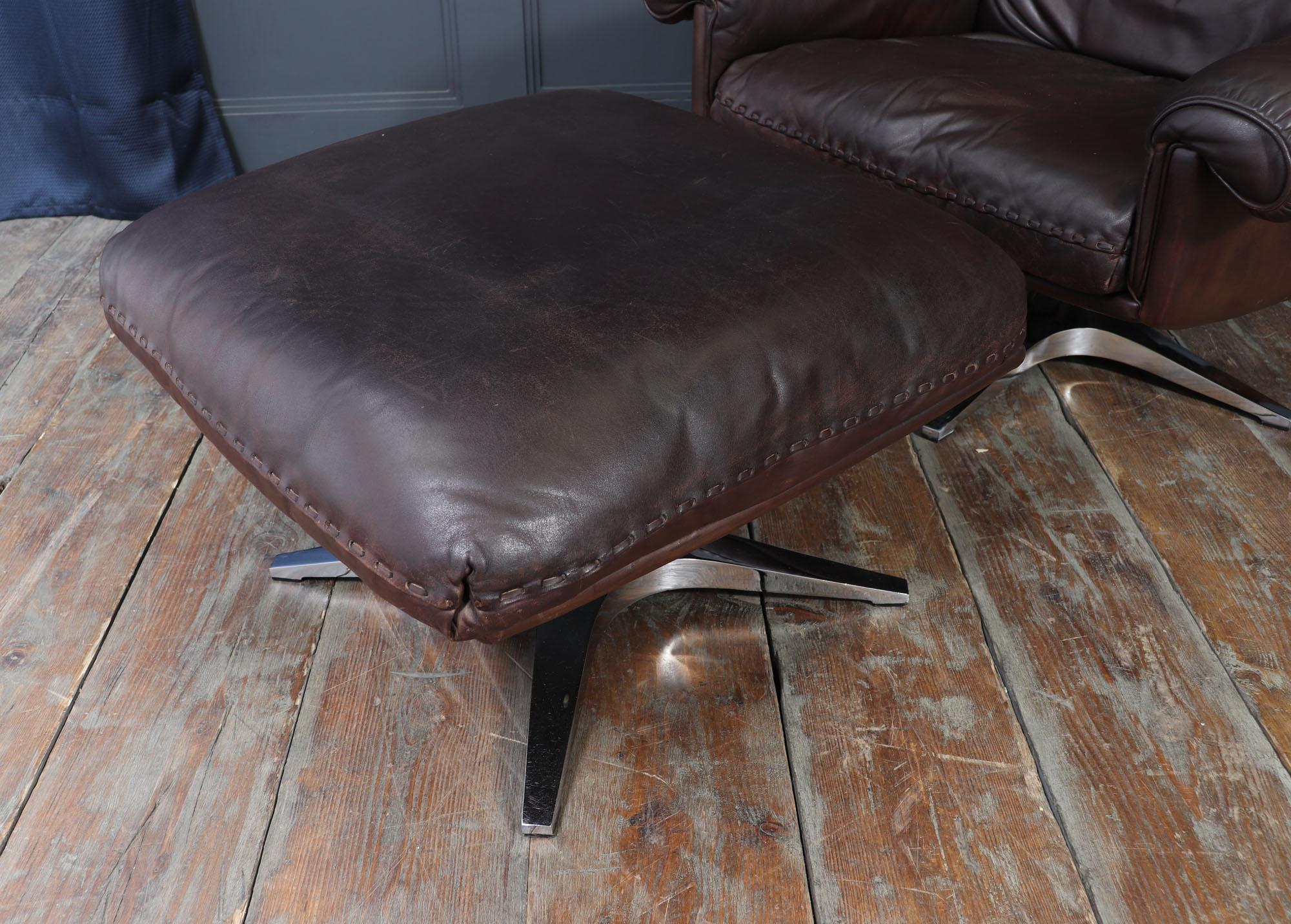 De Sede DS-31 Armchair and Footstool in Leather, Switzerland, c.1970s en venta 8