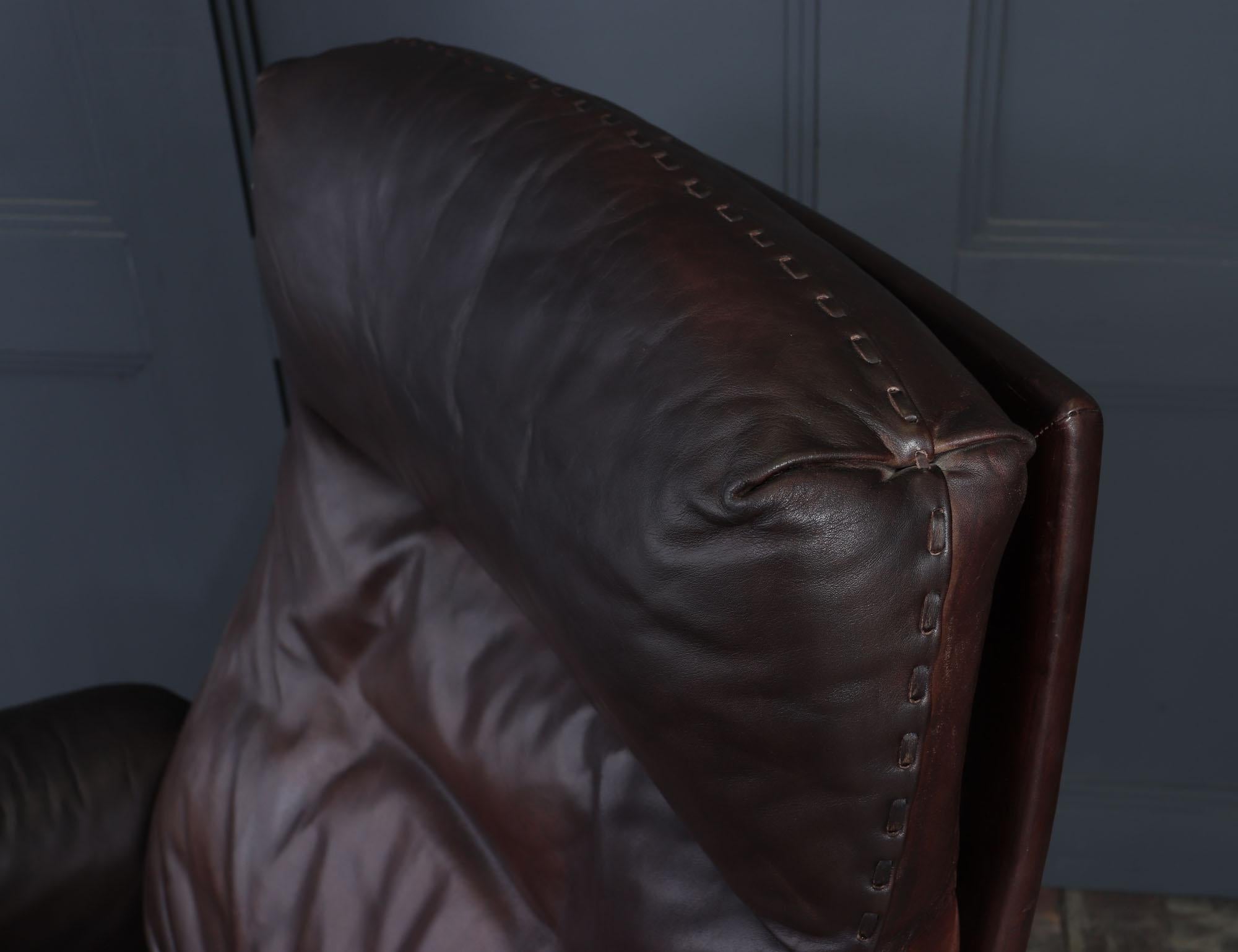 De Sede DS-31 Armchair and Footstool in Leather, Switzerland, c.1970s en venta 11