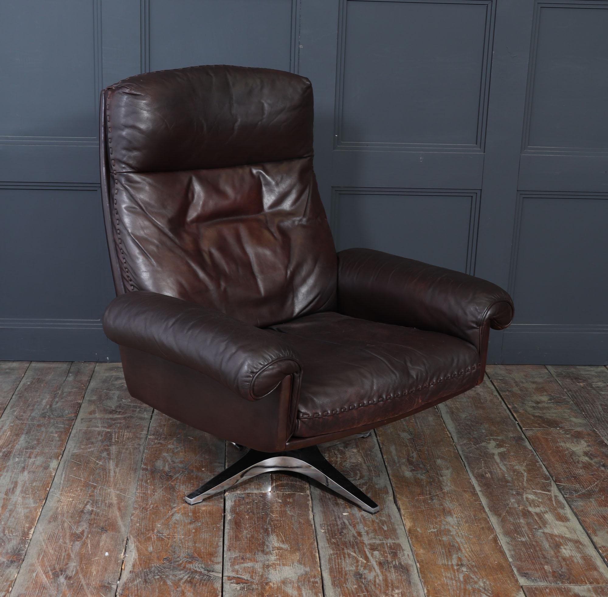 De Sede DS-31 Armchair and Footstool in Leather, Switzerland, c.1970s finales del siglo XX en venta