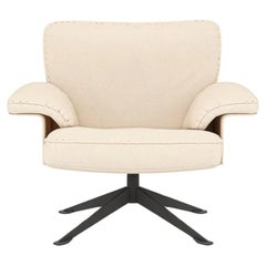 De Sede DS-31 Armchair in Off-White Leather Upholstery by Antonella Scarpitta De Sede DS-31 Armchair in Off-White Leather Upholstery by Antonella Scarpitta