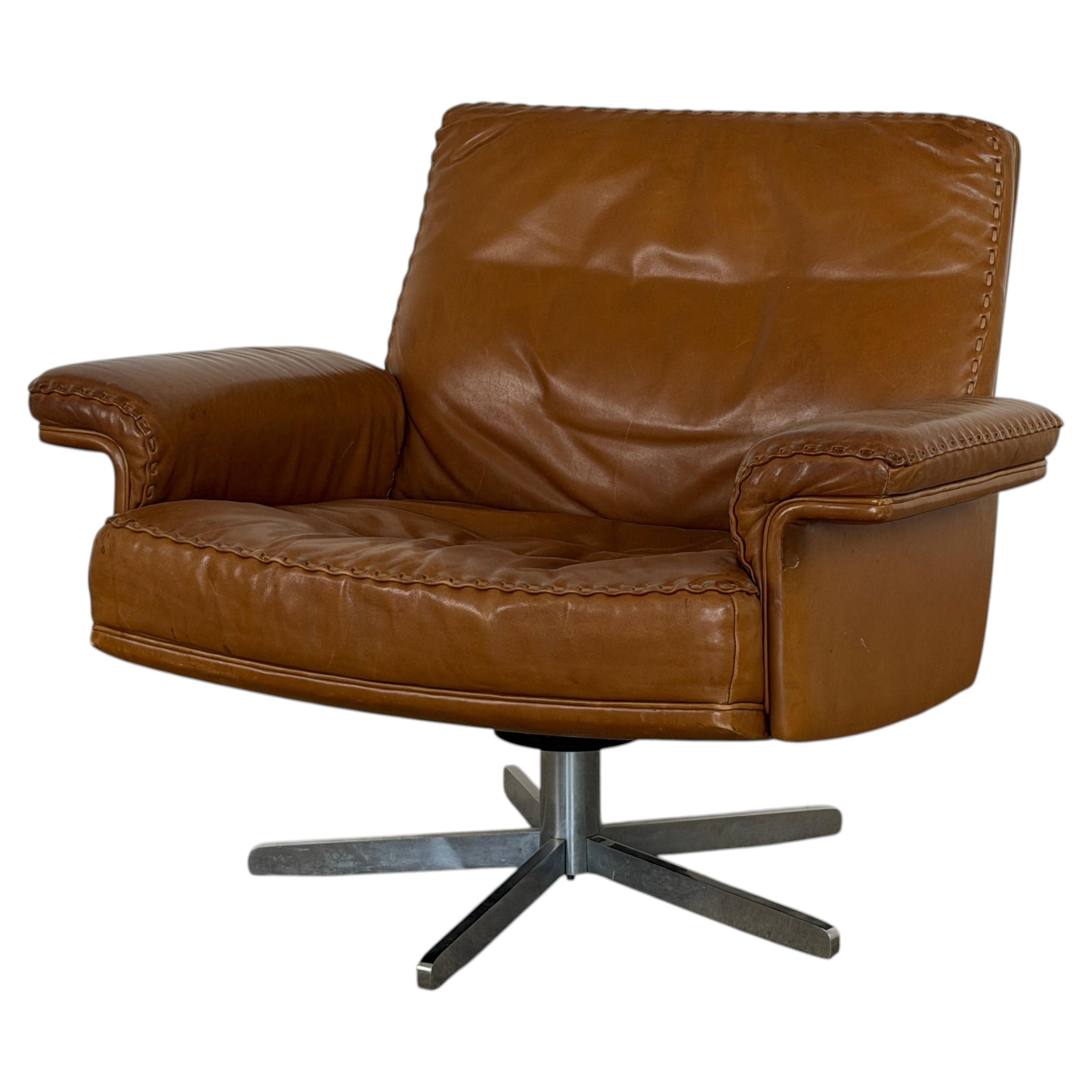 Sillón giratorio De Sede DS-31 de cuero marrón, Suiza, década de los 70