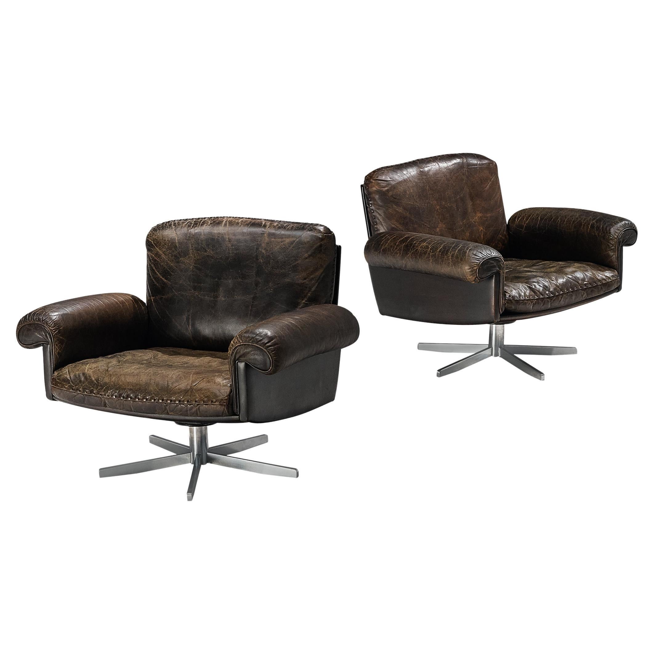 De Sede 'DS-31' Pair of Swivel Armchairs in Brown Leather