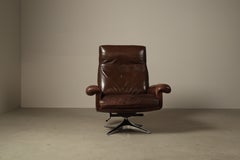 De Sede DS-31 reclining swivel leather lounge chair, Switzerland 1970s