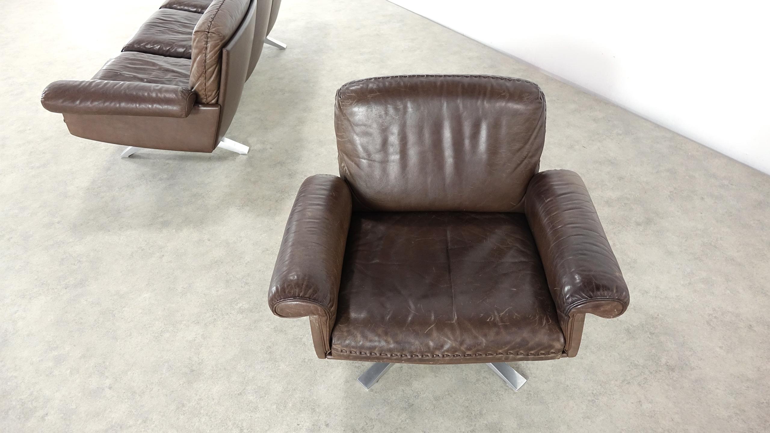De Sede DS 31 Set of a Swivel Armchair and a Three-Seat Sofa from Switzerland 5