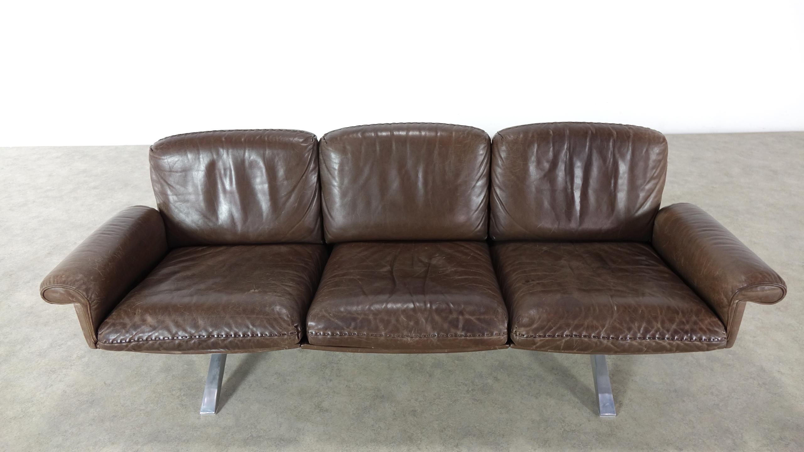 De Sede DS 31 Set of a Swivel Armchair and a Three-Seat Sofa from Switzerland 2