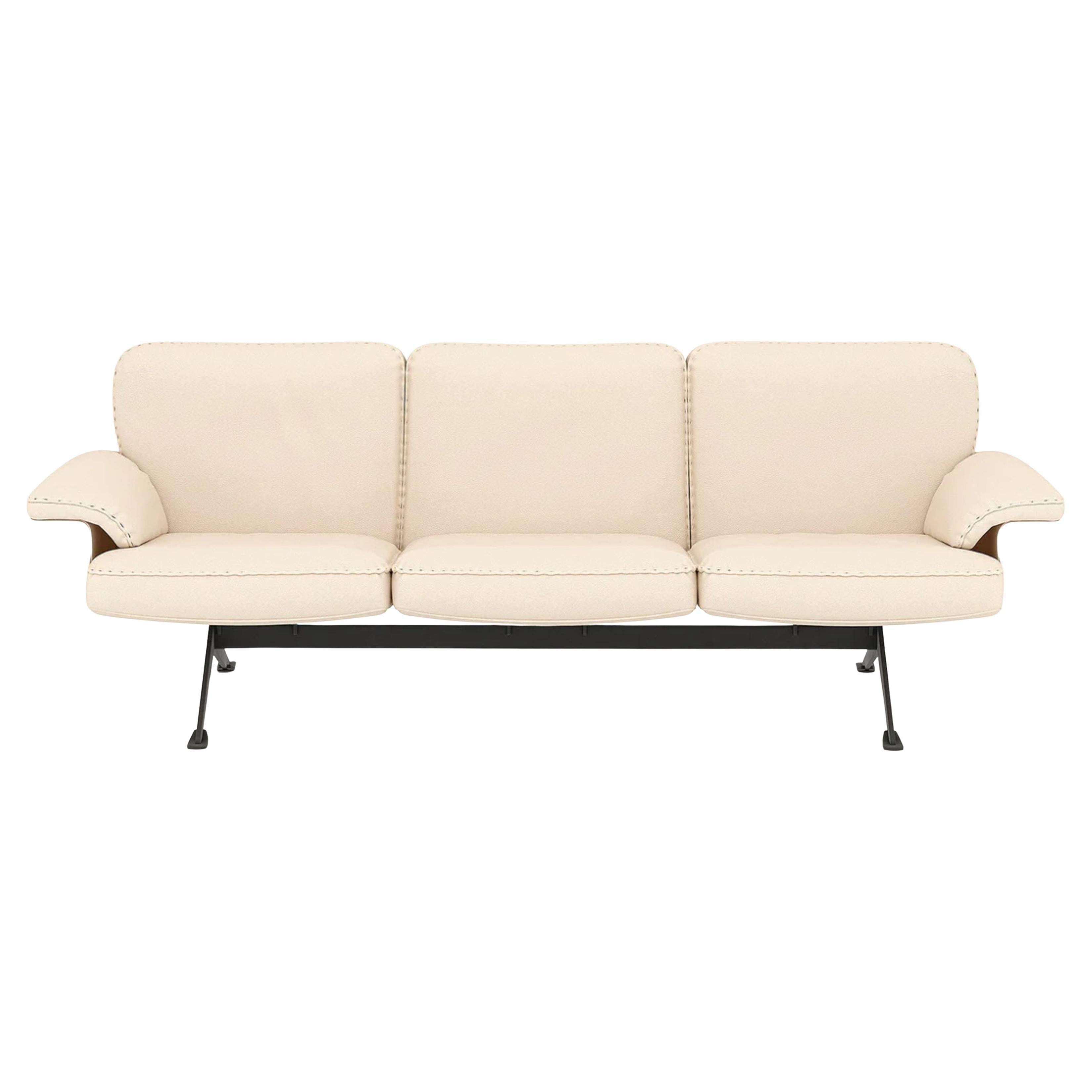 De Sede DS-31 Sofa in off-white Leather Upholstery by Antonella Scarpitta For Sale