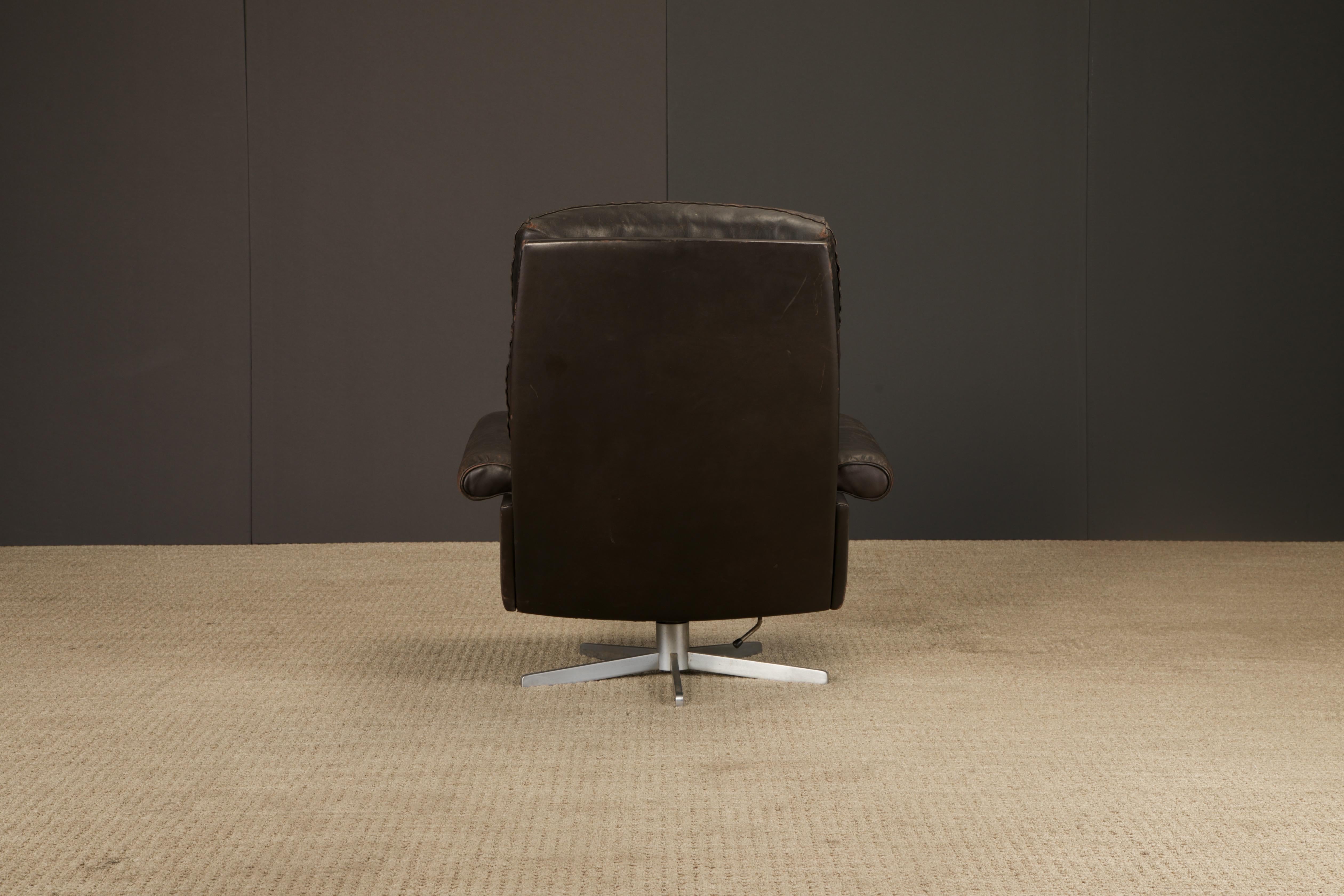 Silla giratoria De Sede DS-31 de cuero marrón oscuro cosido a mano Suiza Años 70 en venta 9