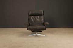 De Sede DS-31 Swivel Chair in Hand-Stitched Dark Brown Leather Switzerland 1970s