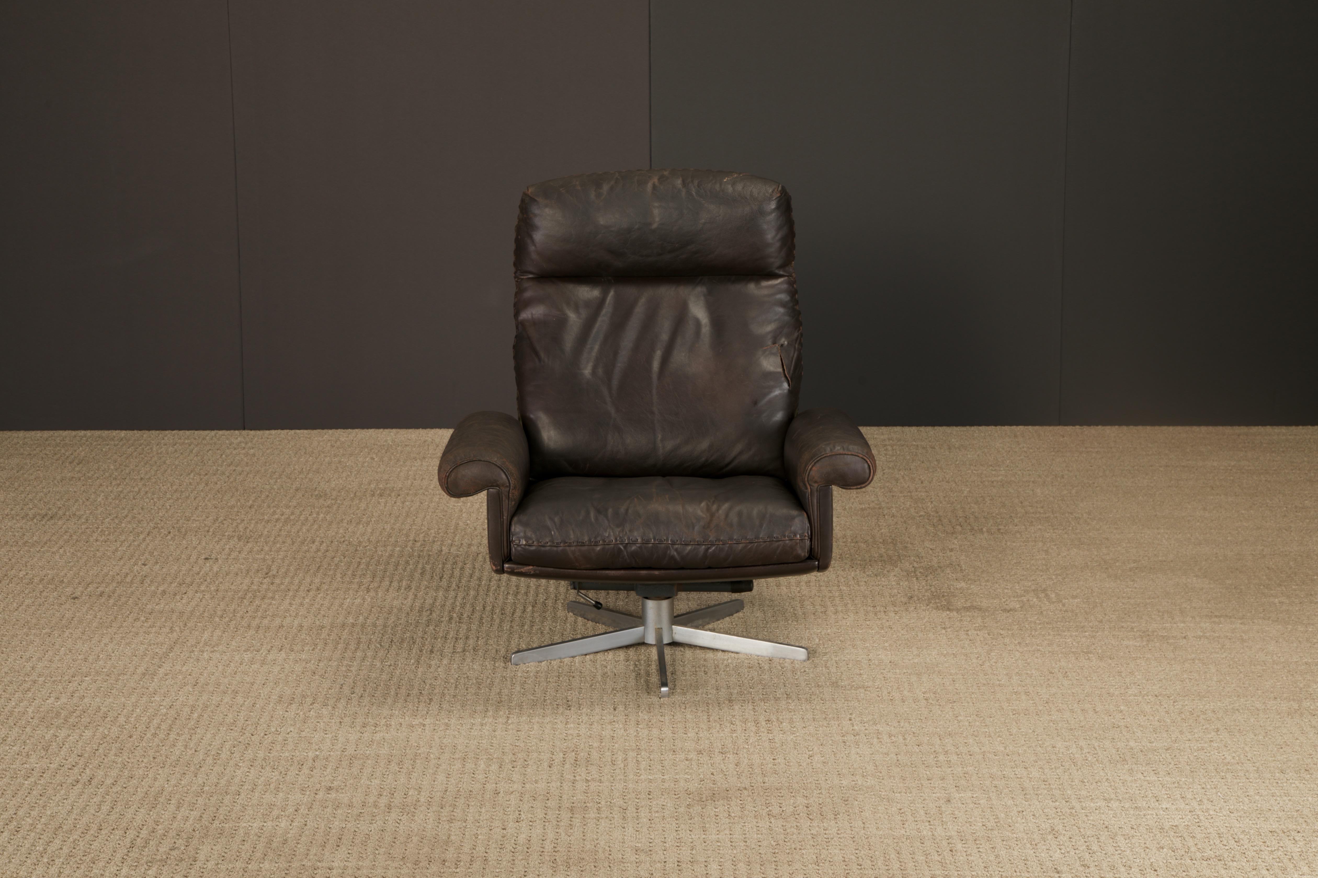 Silla giratoria De Sede DS-31 de cuero marrón oscuro cosido a mano Suiza Años 70 Escandinavo moderno en venta