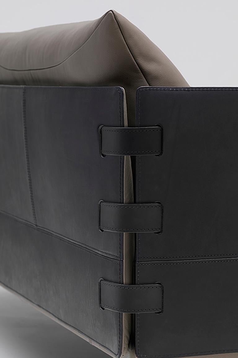 De Sede DS-333 Großes Zweisitzer-Sofa aus Schiefer-Leder von De Sede Design Team im Zustand „Neu“ im Angebot in Brooklyn, NY