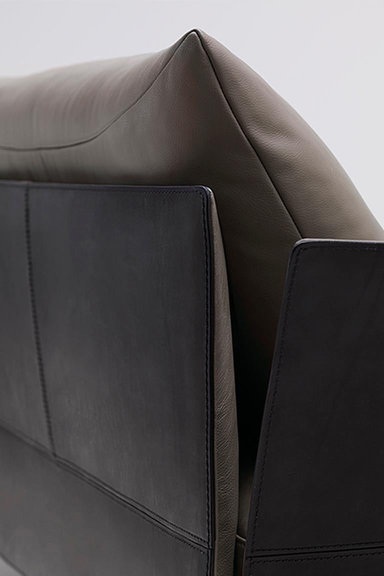 Cuir De Sede DS-333 Grand canapé deux places en cuir Schiefer par De Sede Design Team en vente