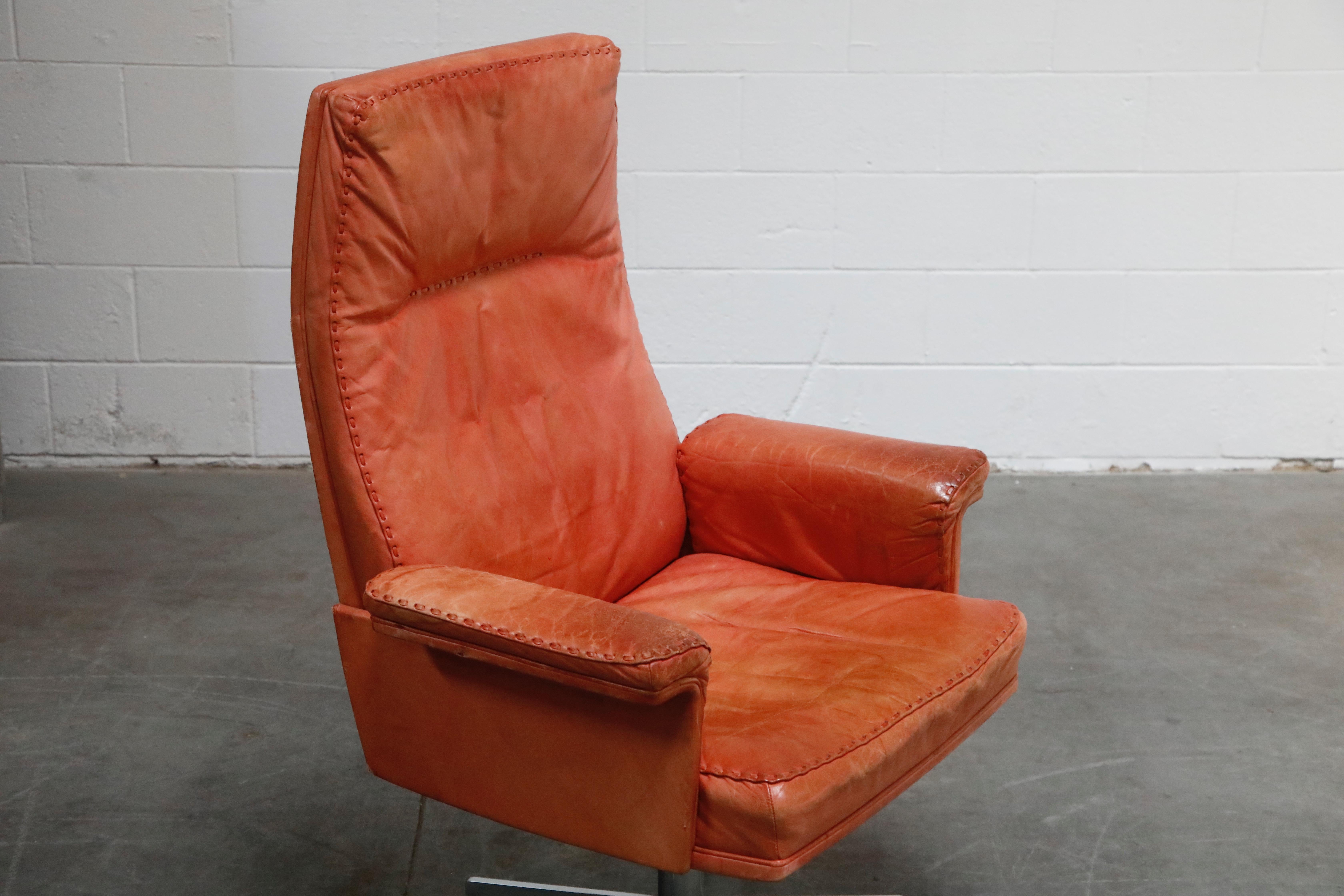 De Sede DS-35 Distressed Leather Executive Office Chair, Signed and Dated 1969 5