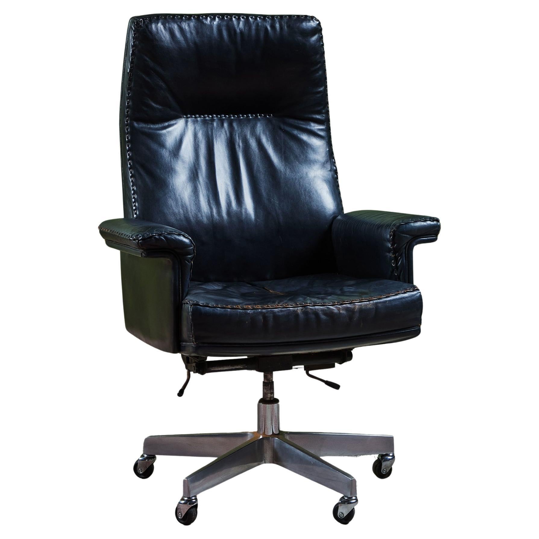 De Sede "DS-35" Executive Office Desk Chair For Sale