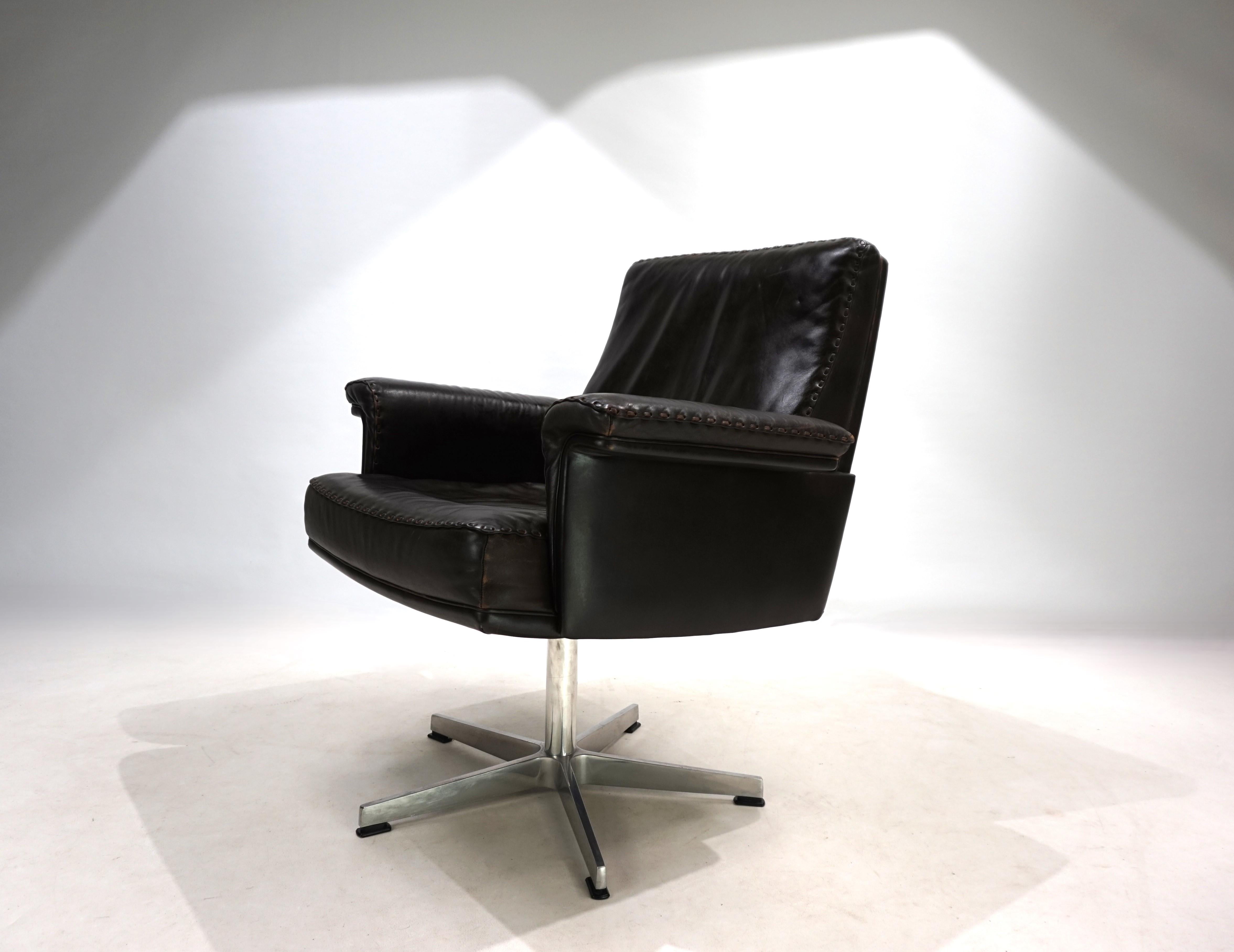 De Sede DS 35 leather armchair, 1960 For Sale 12