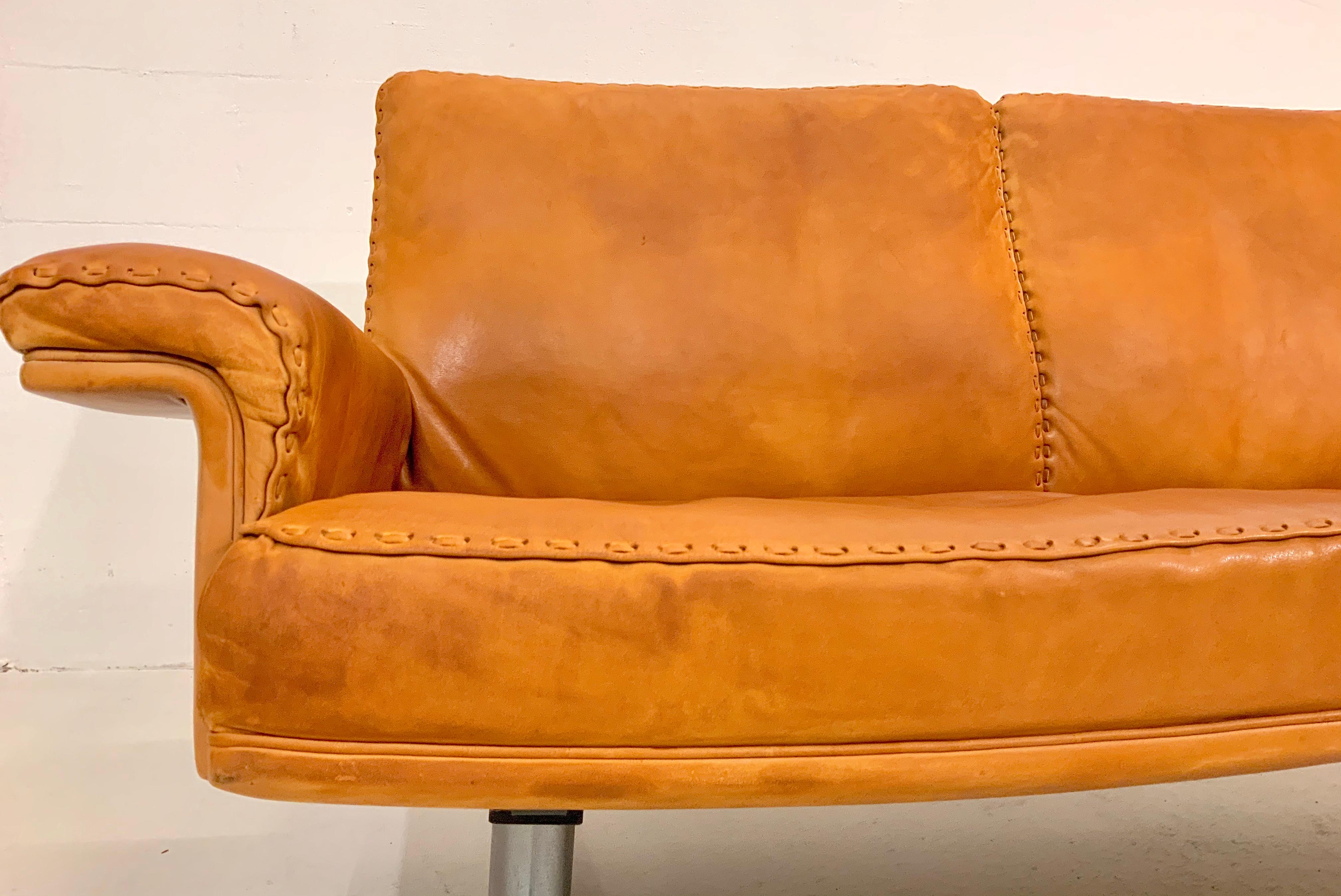 De Sede DS-35 Two-Seat Sofa Loveseat in Cognac Brown Leather, Switzerland, 1960s 1