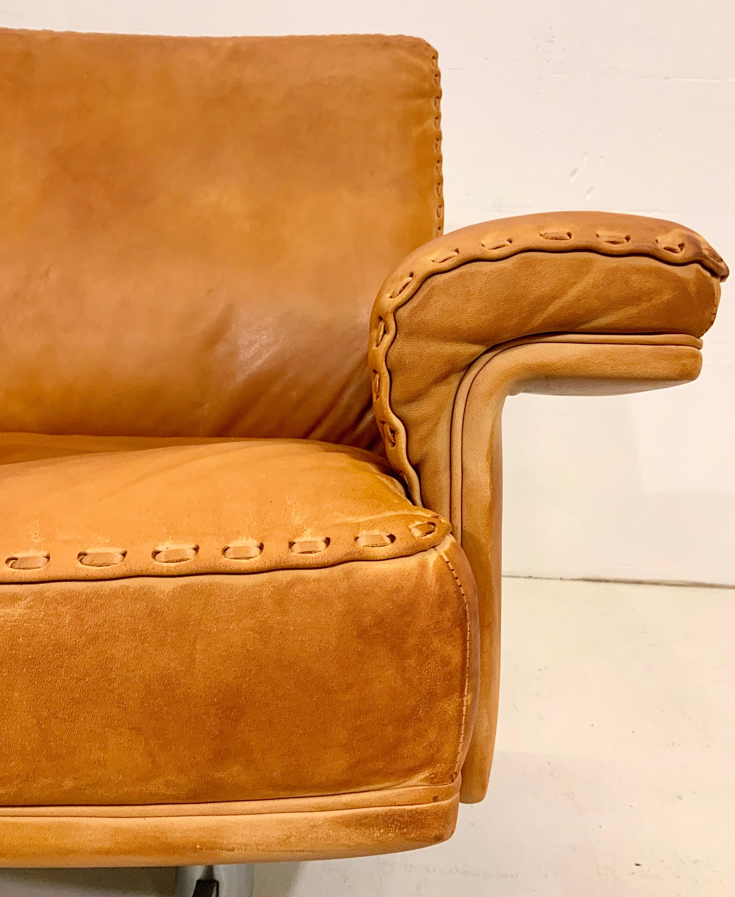 De Sede DS-35 Two-Seat Sofa Loveseat in Cognac Brown Leather, Switzerland, 1960s 2