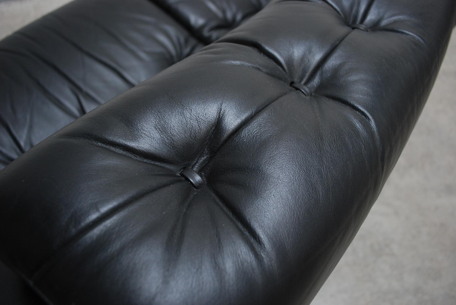 De Sede DS 40 2-Seat Sofa Black Leather Sofa, 1970 6