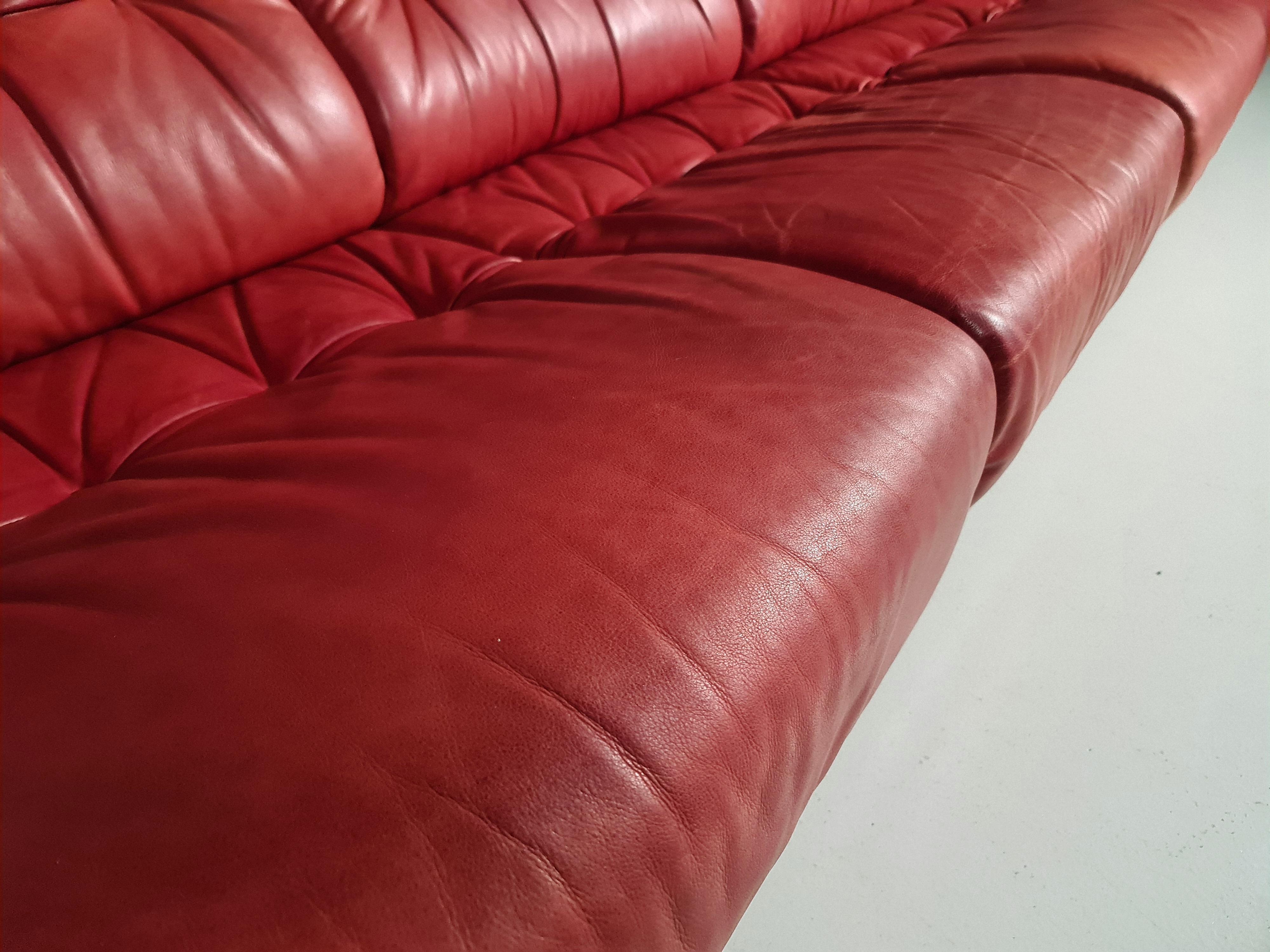 European De Sede DS-40 4 Seater Sofa in Red Leather, 1970s