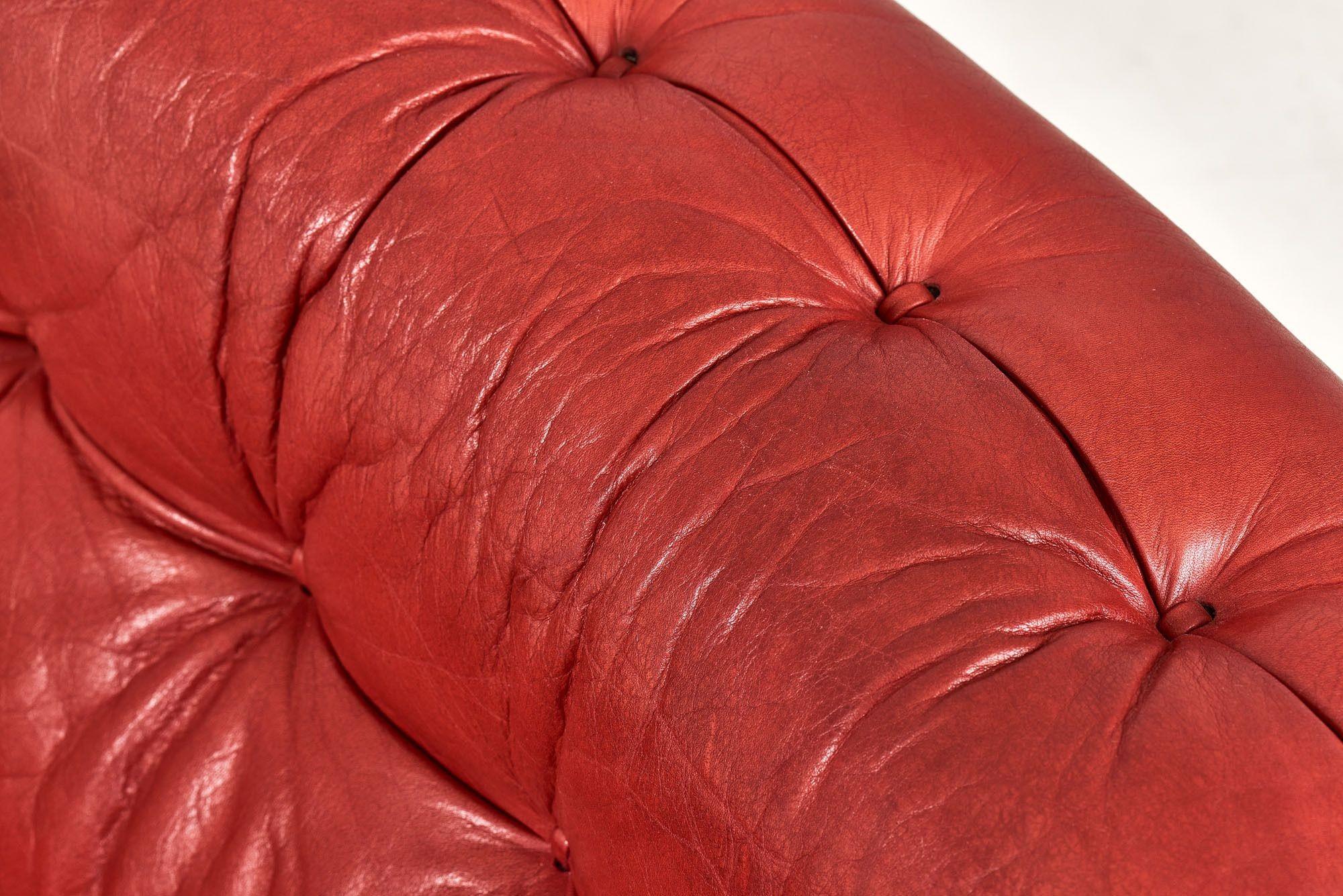 De Sede DS-40 Red Leather Sofa, 1970 6